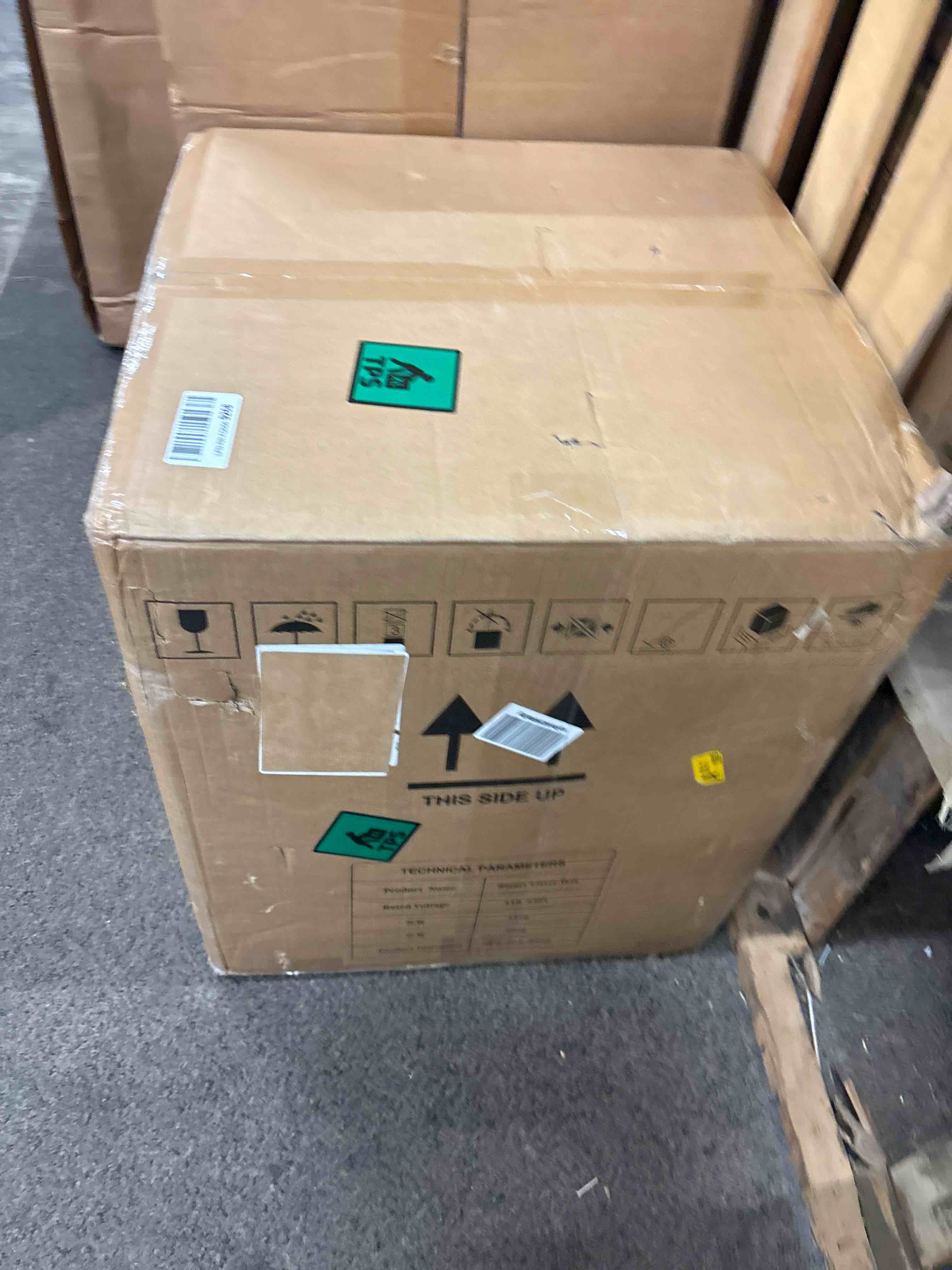 https://s3.amazonaws.com/lotting-images-prod/phillipi/RED5822576_1707933673173.jpeg