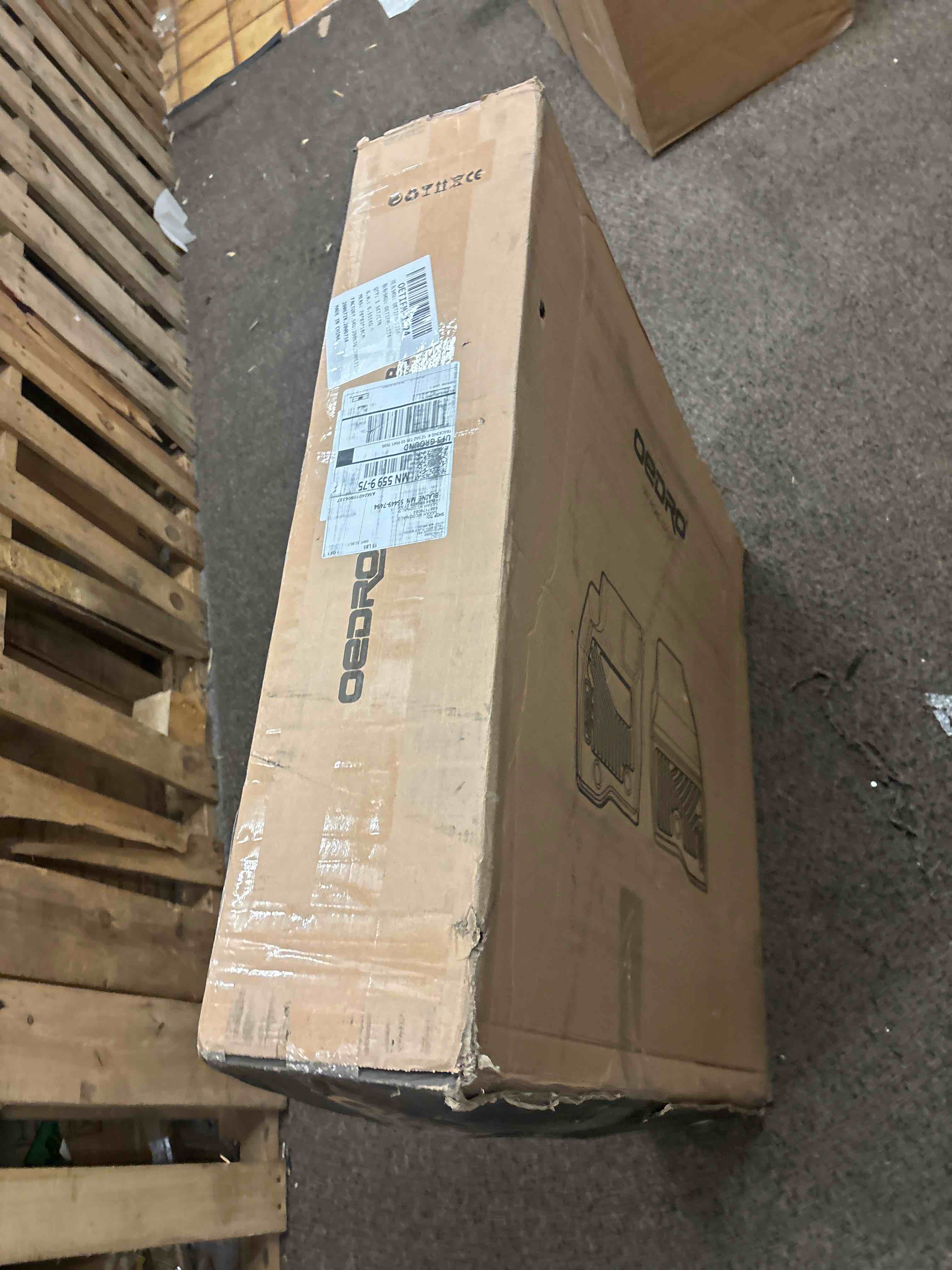 https://s3.amazonaws.com/lotting-images-prod/phillipi/RED5822621_1708019296125.jpeg