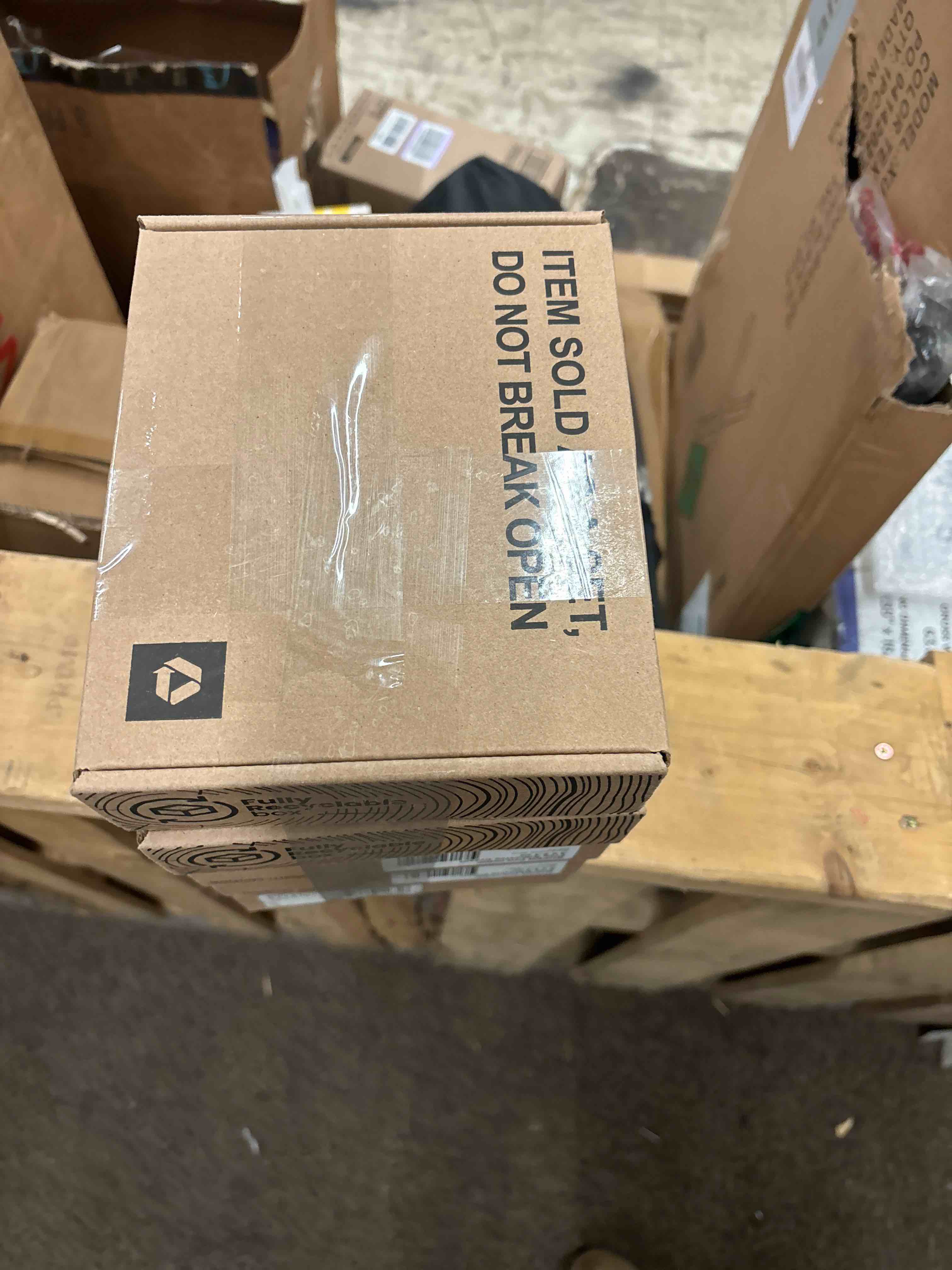 https://s3.amazonaws.com/lotting-images-prod/phillipi/RED5822628_1708021155065.jpeg