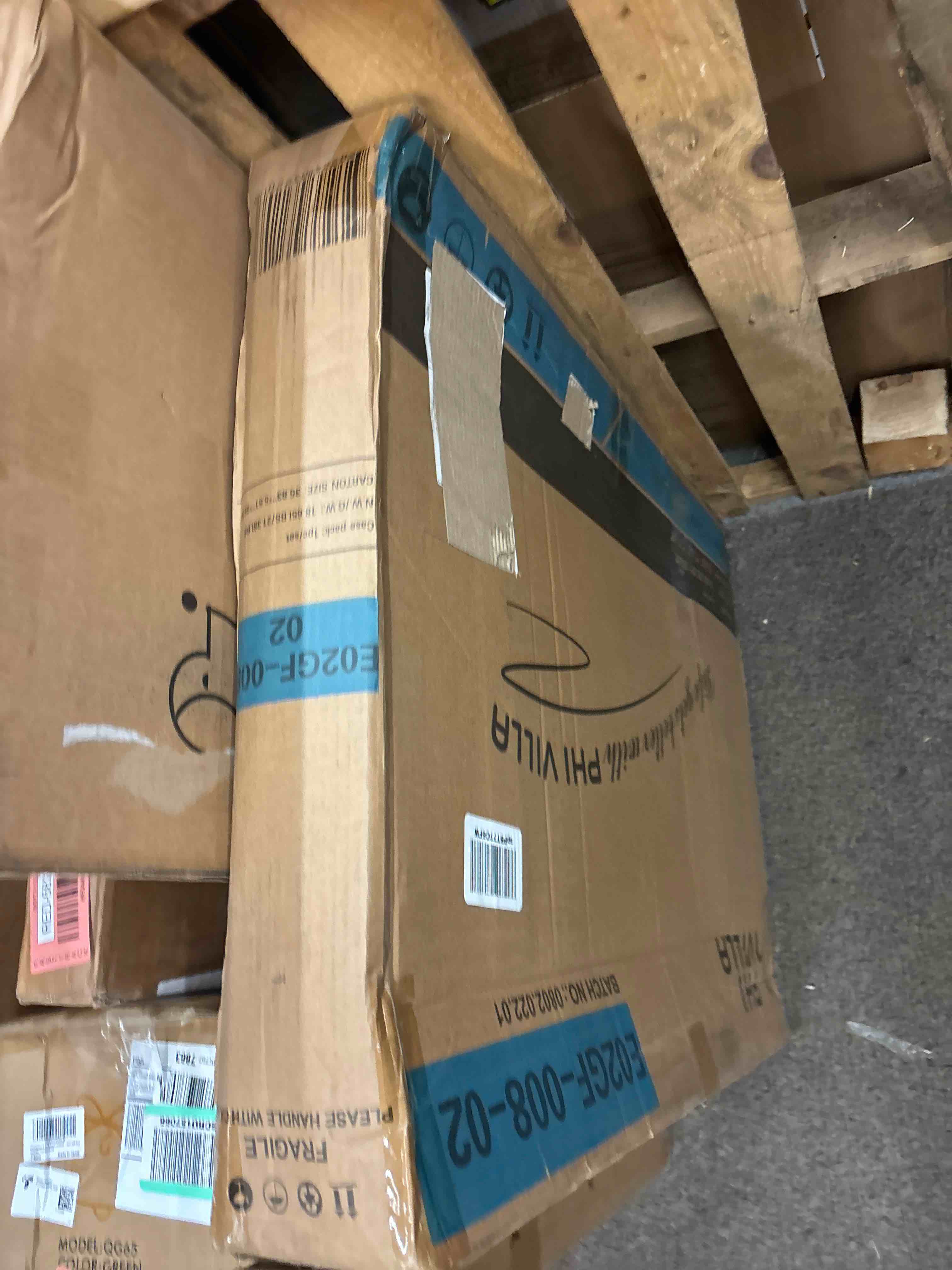 https://s3.amazonaws.com/lotting-images-prod/phillipi/RED5822639_1708023192816.jpeg