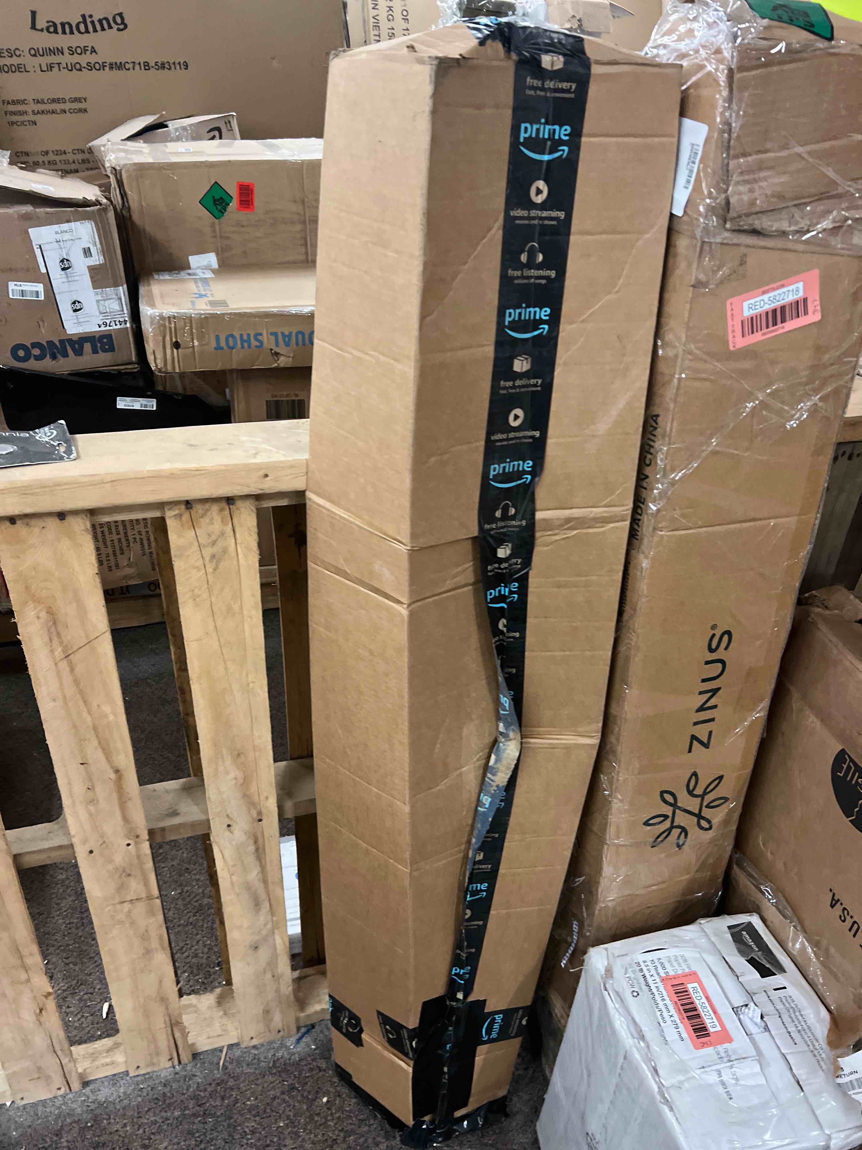 https://s3.amazonaws.com/lotting-images-prod/phillipi/RED5822720_1708627772564.jpeg