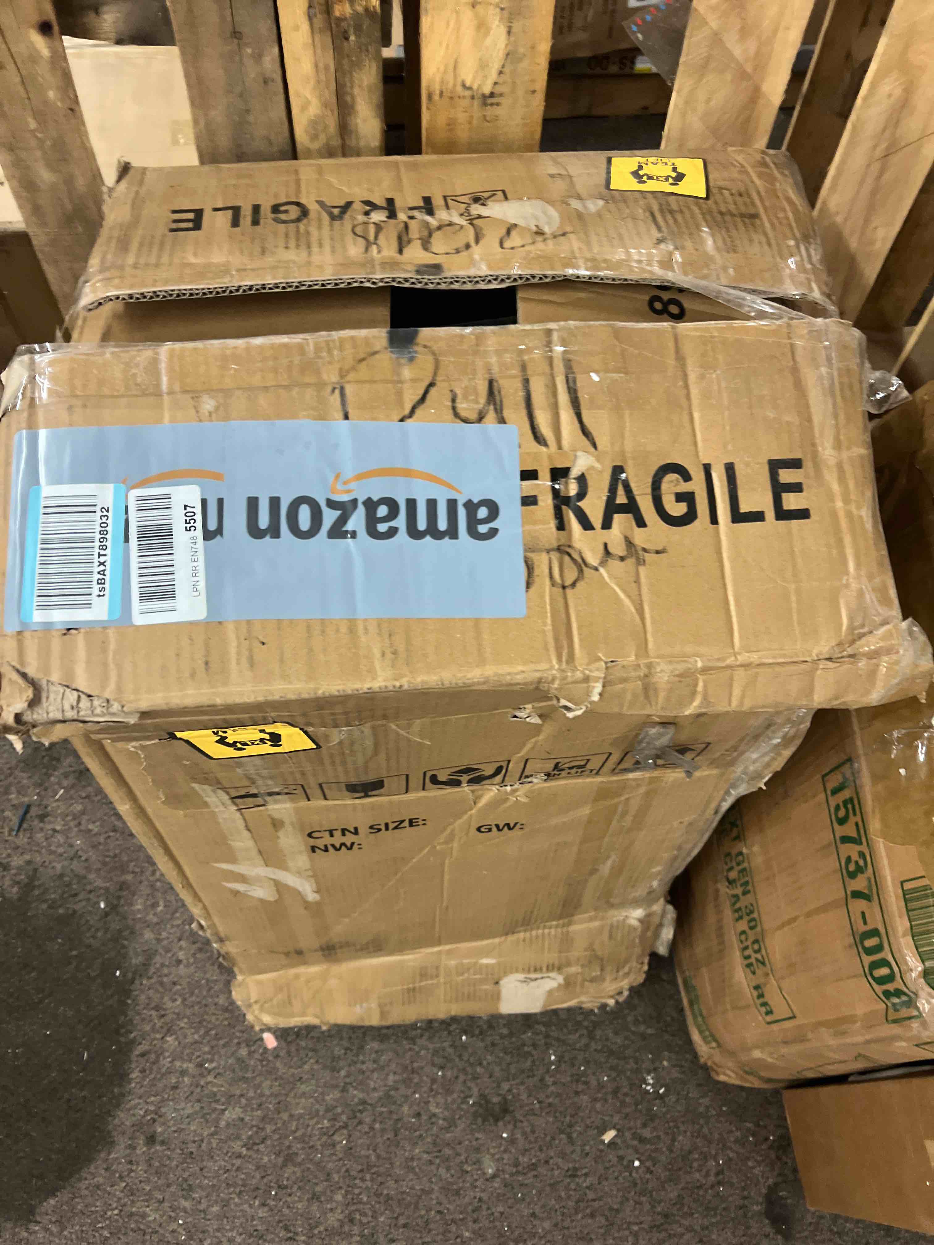 https://s3.amazonaws.com/lotting-images-prod/phillipi/RED5822724_1708637778095.jpeg
