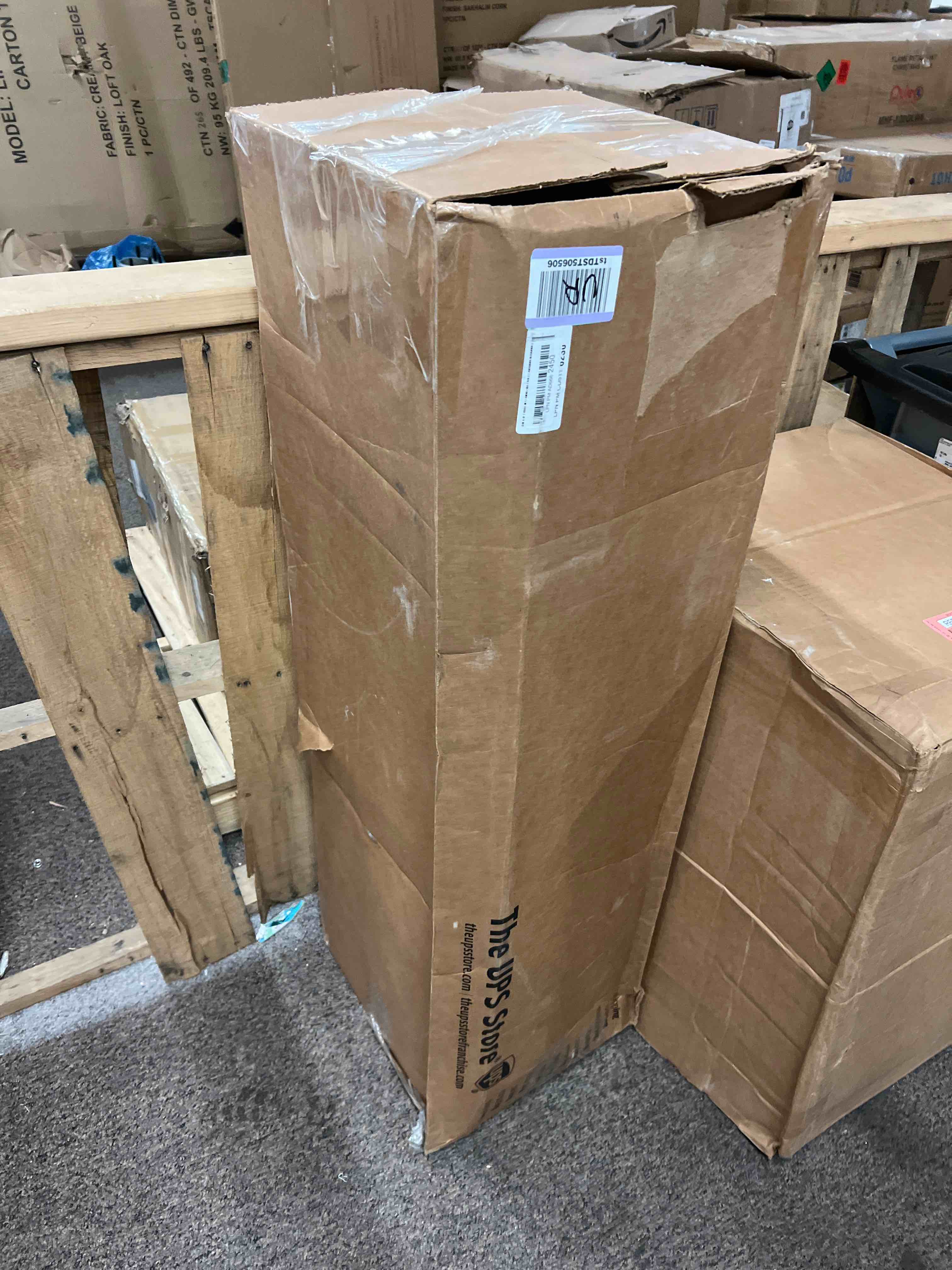 https://s3.amazonaws.com/lotting-images-prod/phillipi/RED5822728_1708648134054.jpeg