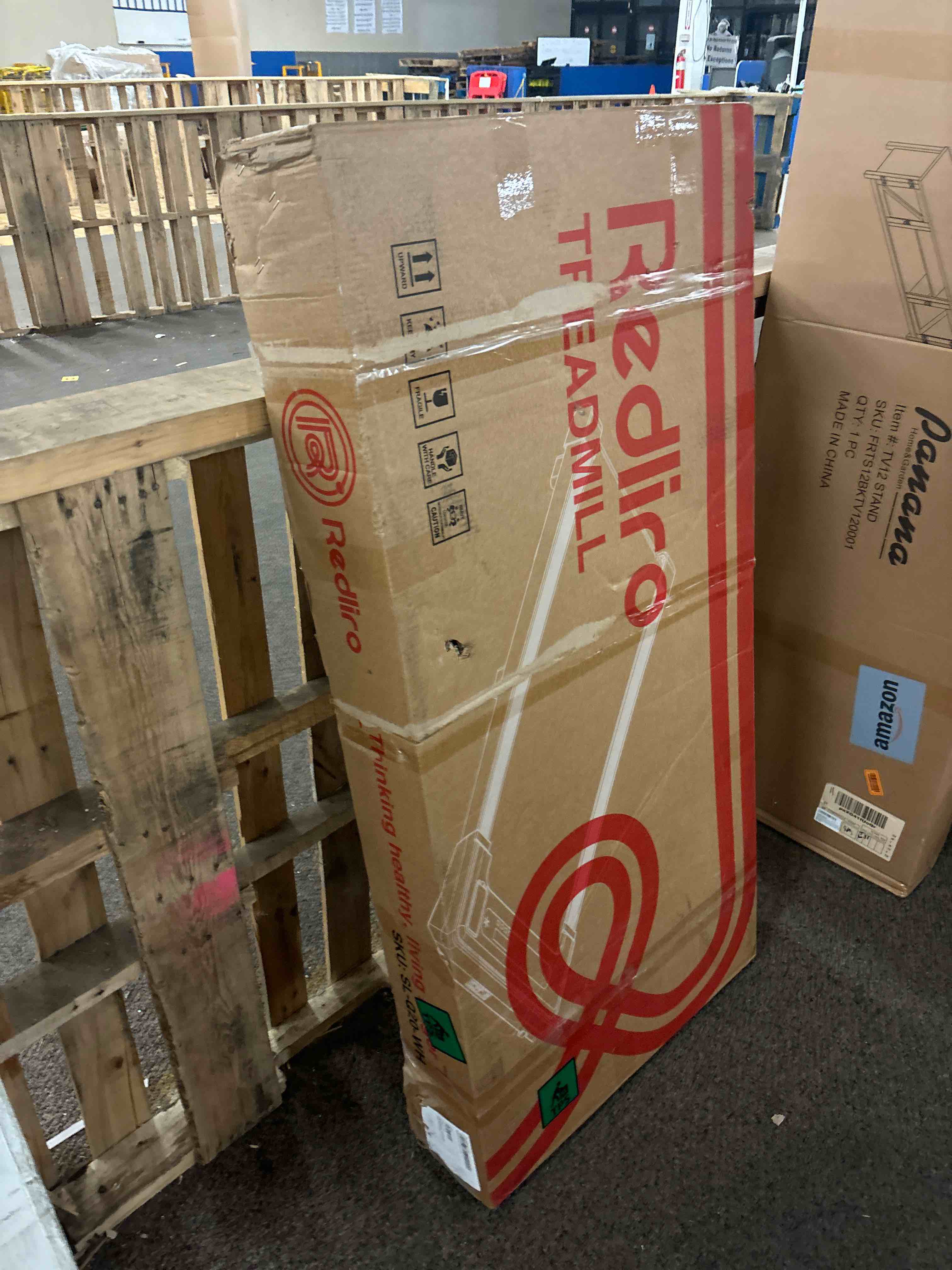 https://s3.amazonaws.com/lotting-images-prod/phillipi/RED5822748_1708395907173.jpeg