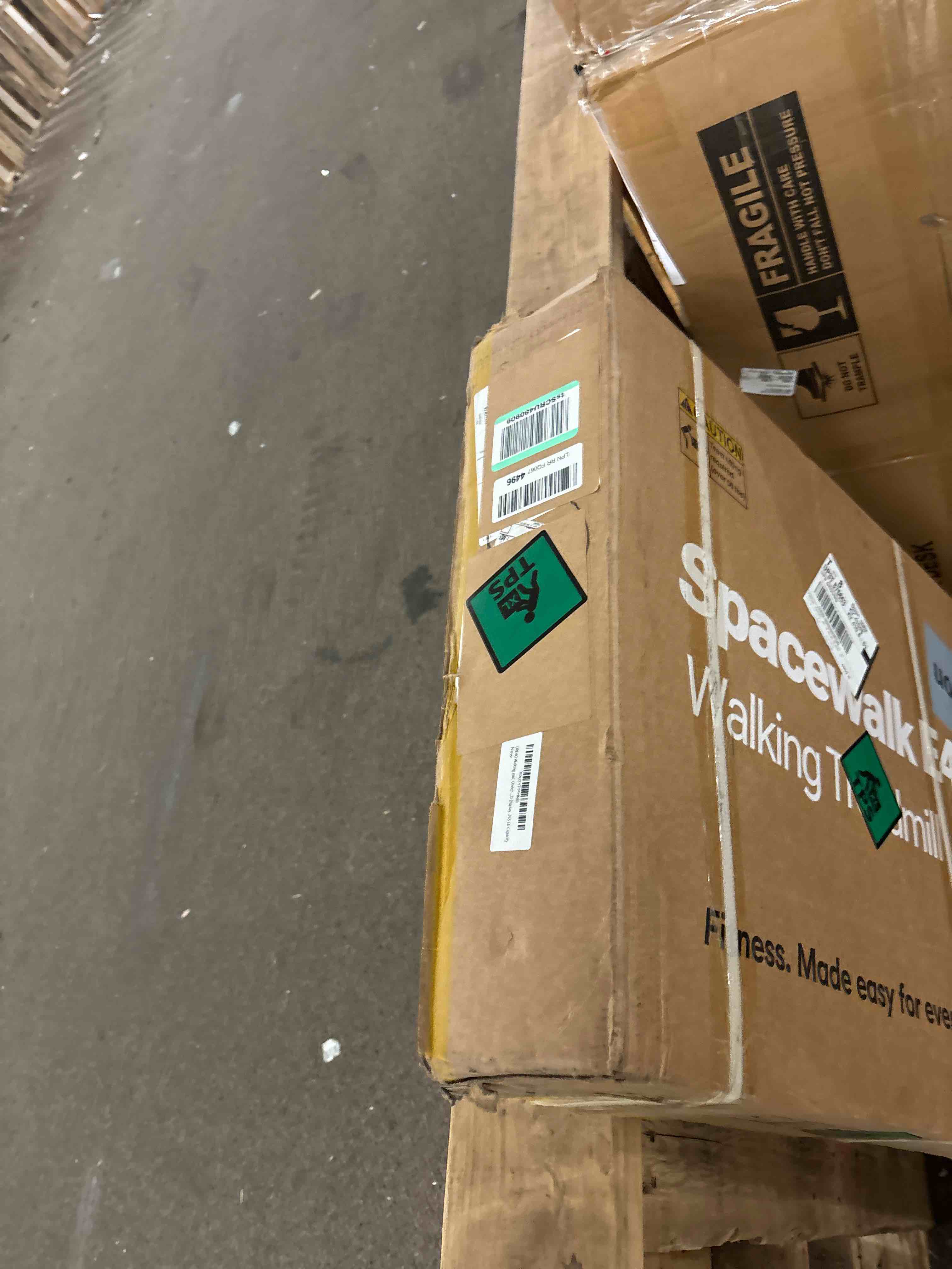 https://s3.amazonaws.com/lotting-images-prod/phillipi/RED5822750_1708396611375.jpeg