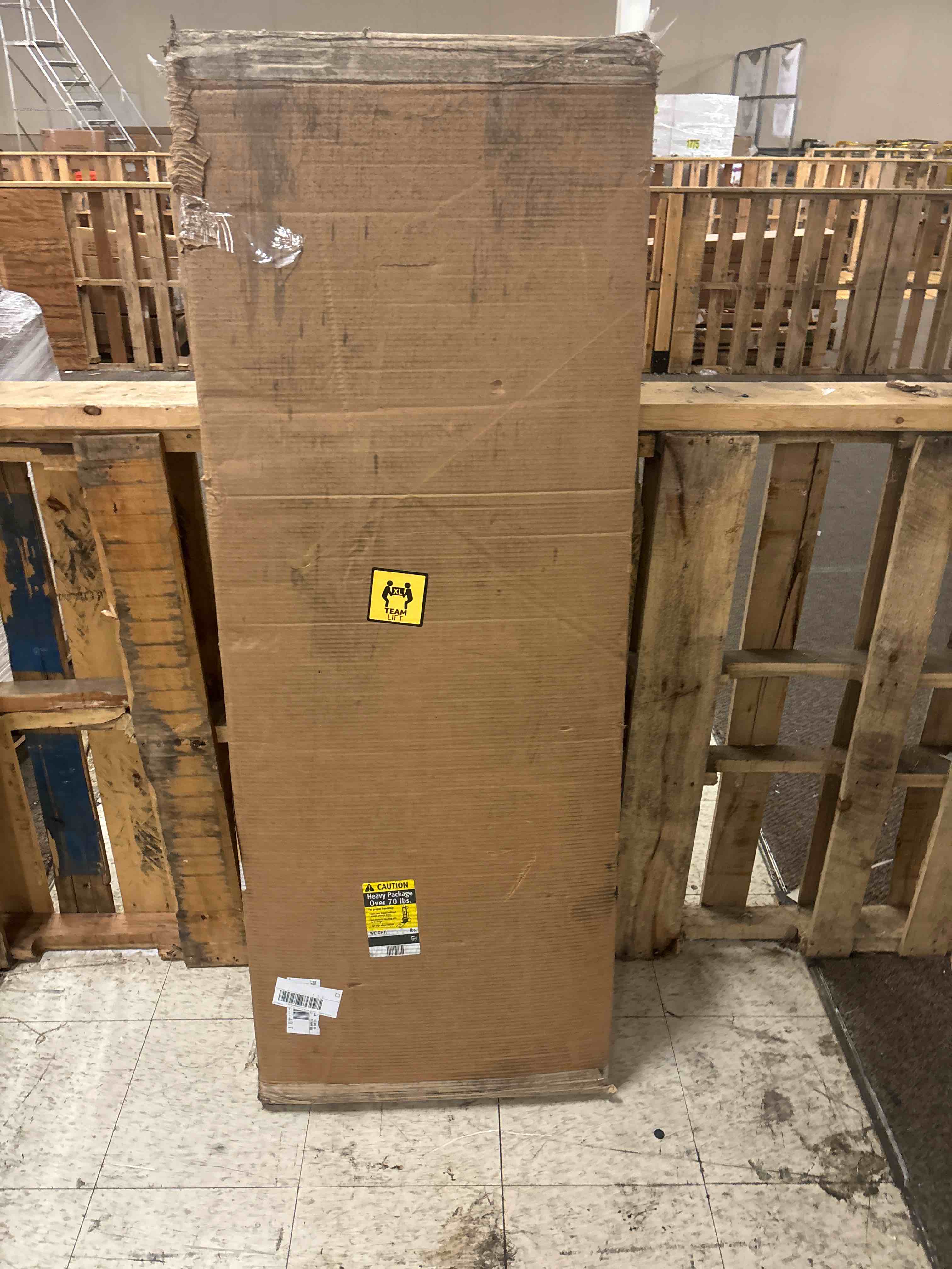 https://s3.amazonaws.com/lotting-images-prod/phillipi/RED5822762_1708399619609.jpeg