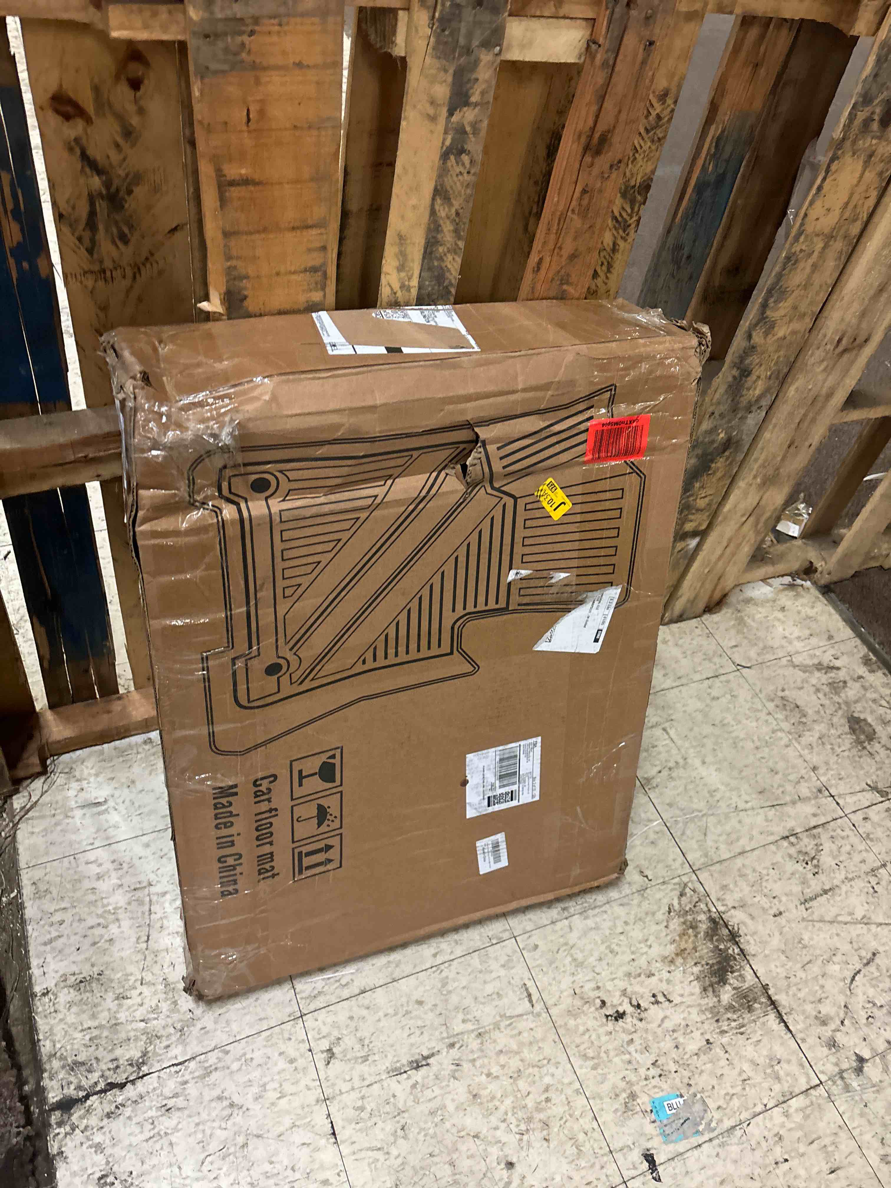https://s3.amazonaws.com/lotting-images-prod/phillipi/RED5822769_1708400739506.jpeg