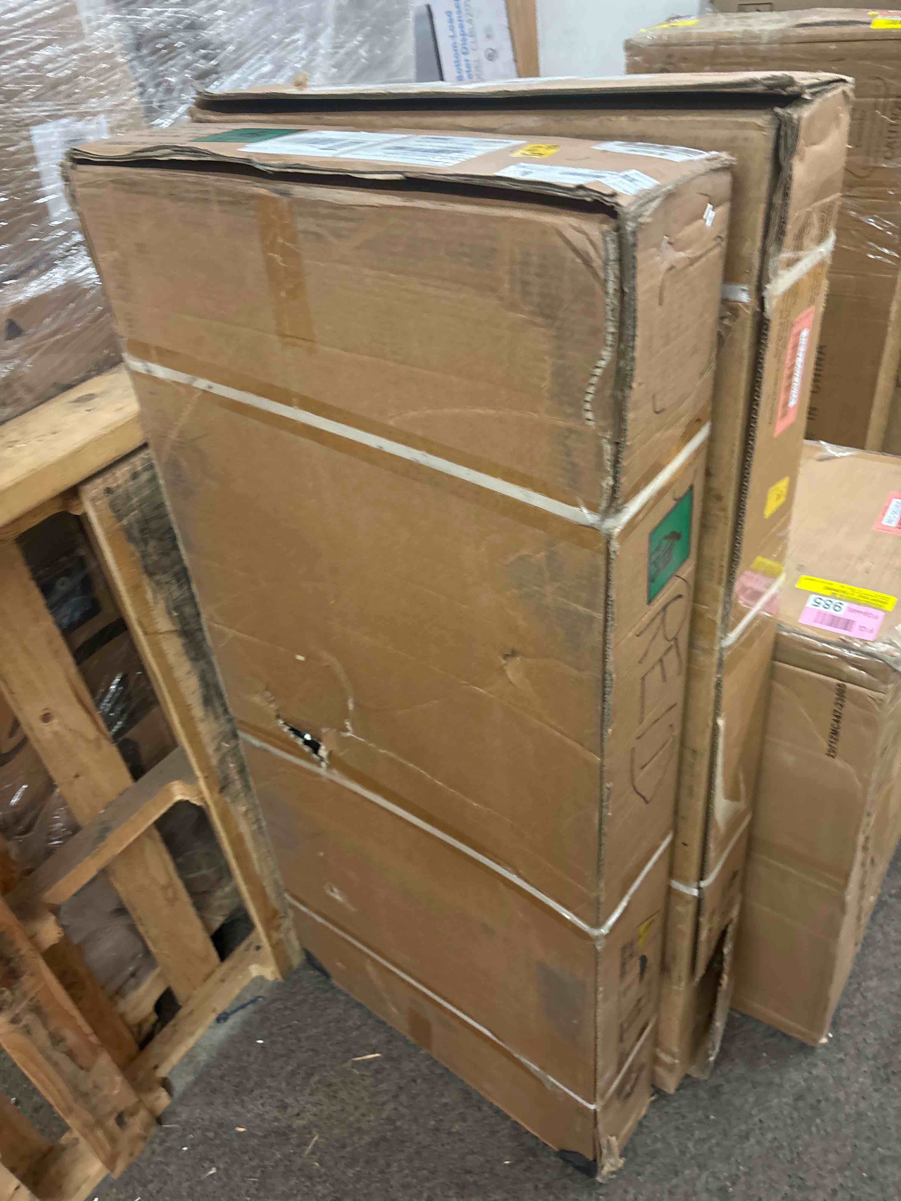 https://s3.amazonaws.com/lotting-images-prod/phillipi/RED5822833_1708571044593.jpeg