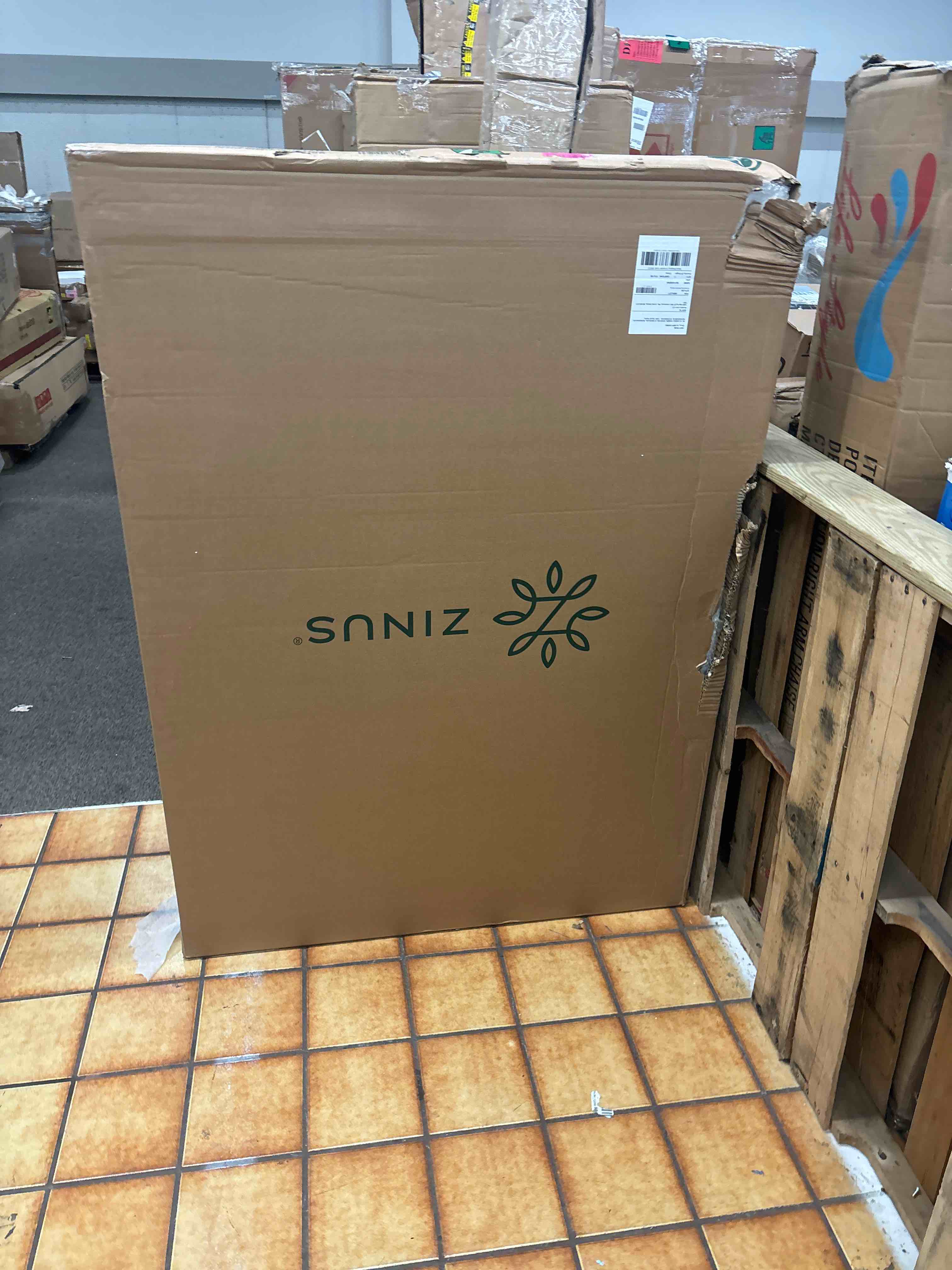 https://s3.amazonaws.com/lotting-images-prod/phillipi/RED5822921_1708718651184.jpeg