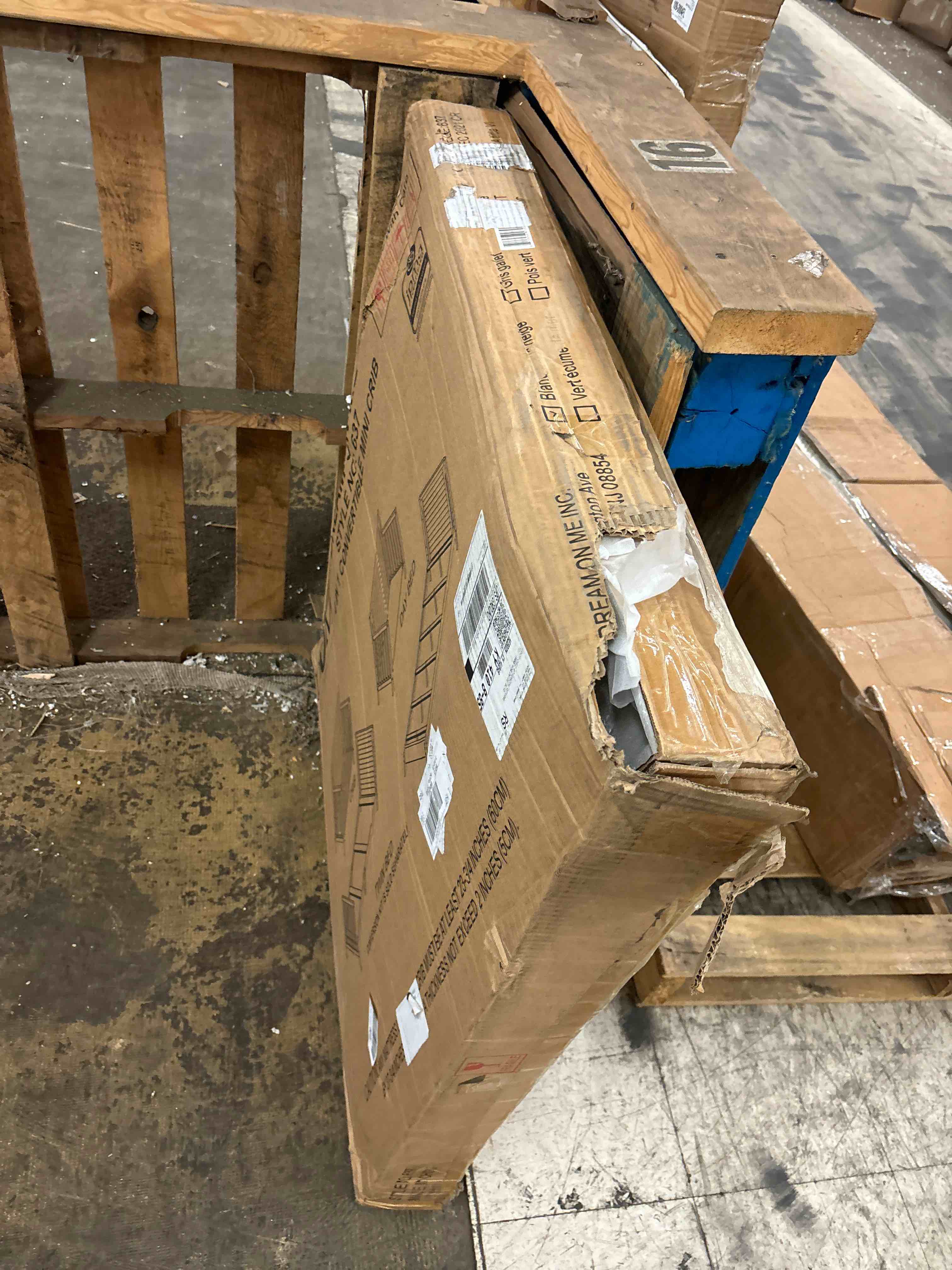 https://s3.amazonaws.com/lotting-images-prod/phillipi/RED5823003_1709045935291.jpeg