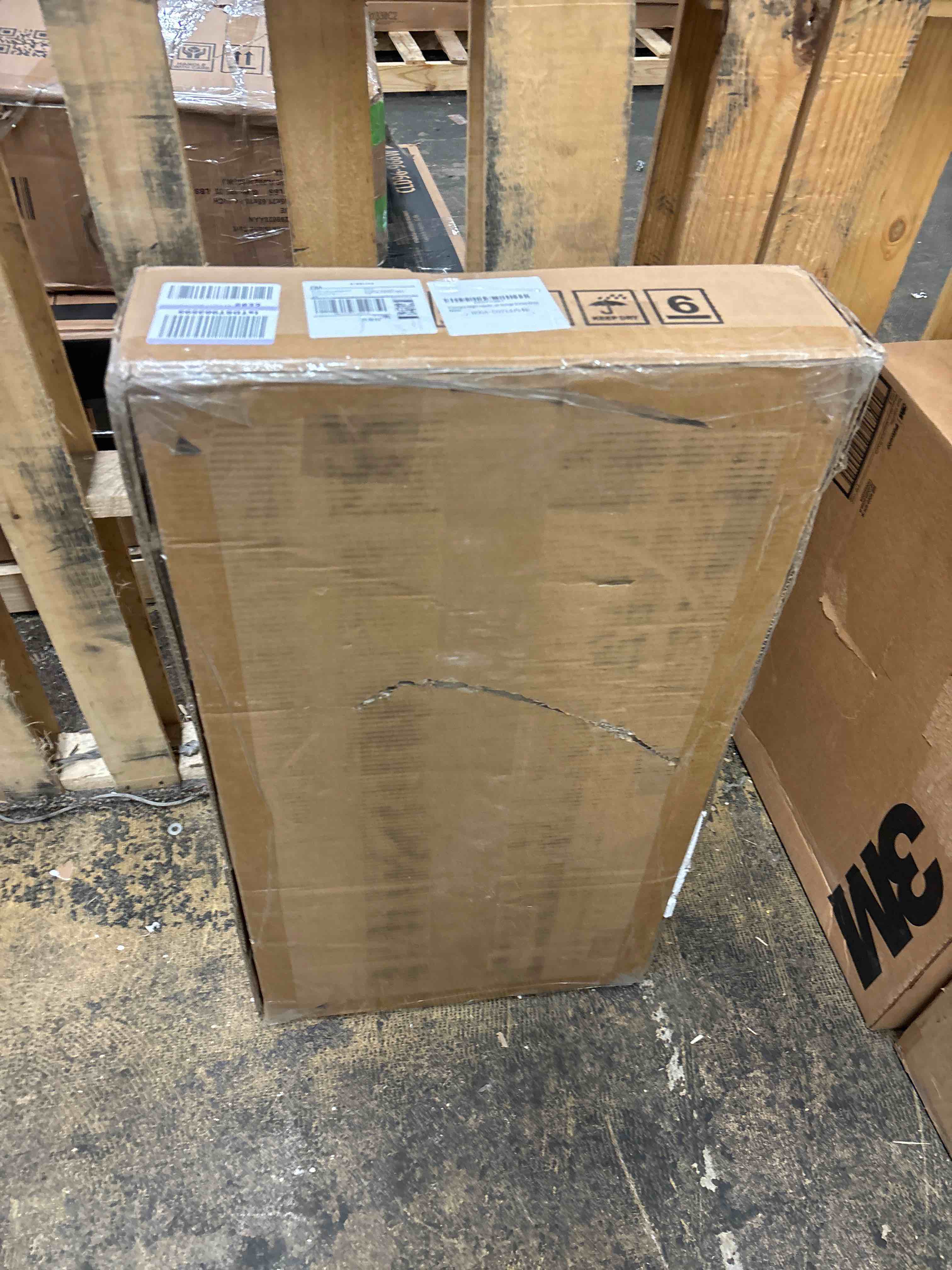 https://s3.amazonaws.com/lotting-images-prod/phillipi/RED5823040_1709057952358.jpeg