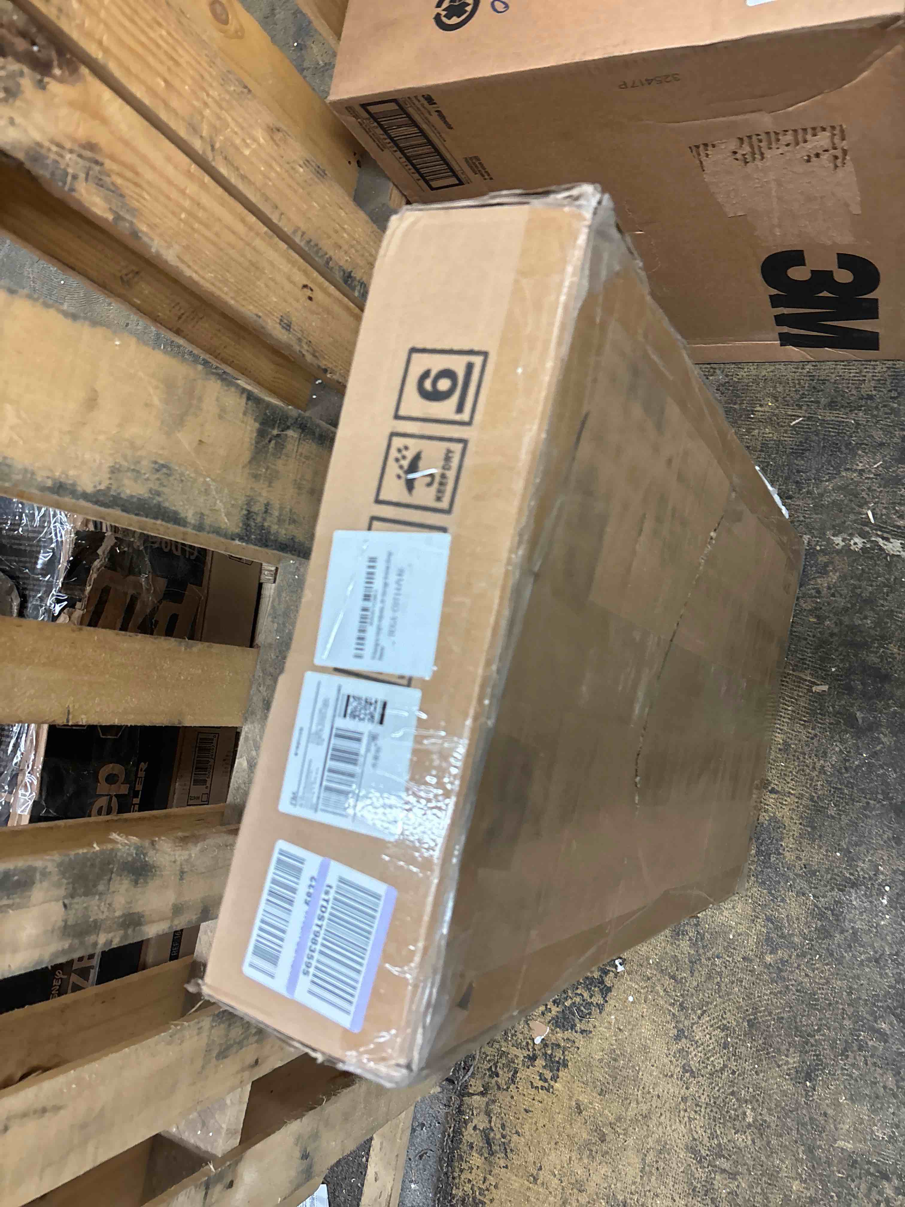 https://s3.amazonaws.com/lotting-images-prod/phillipi/RED5823040_1709057953568.jpeg