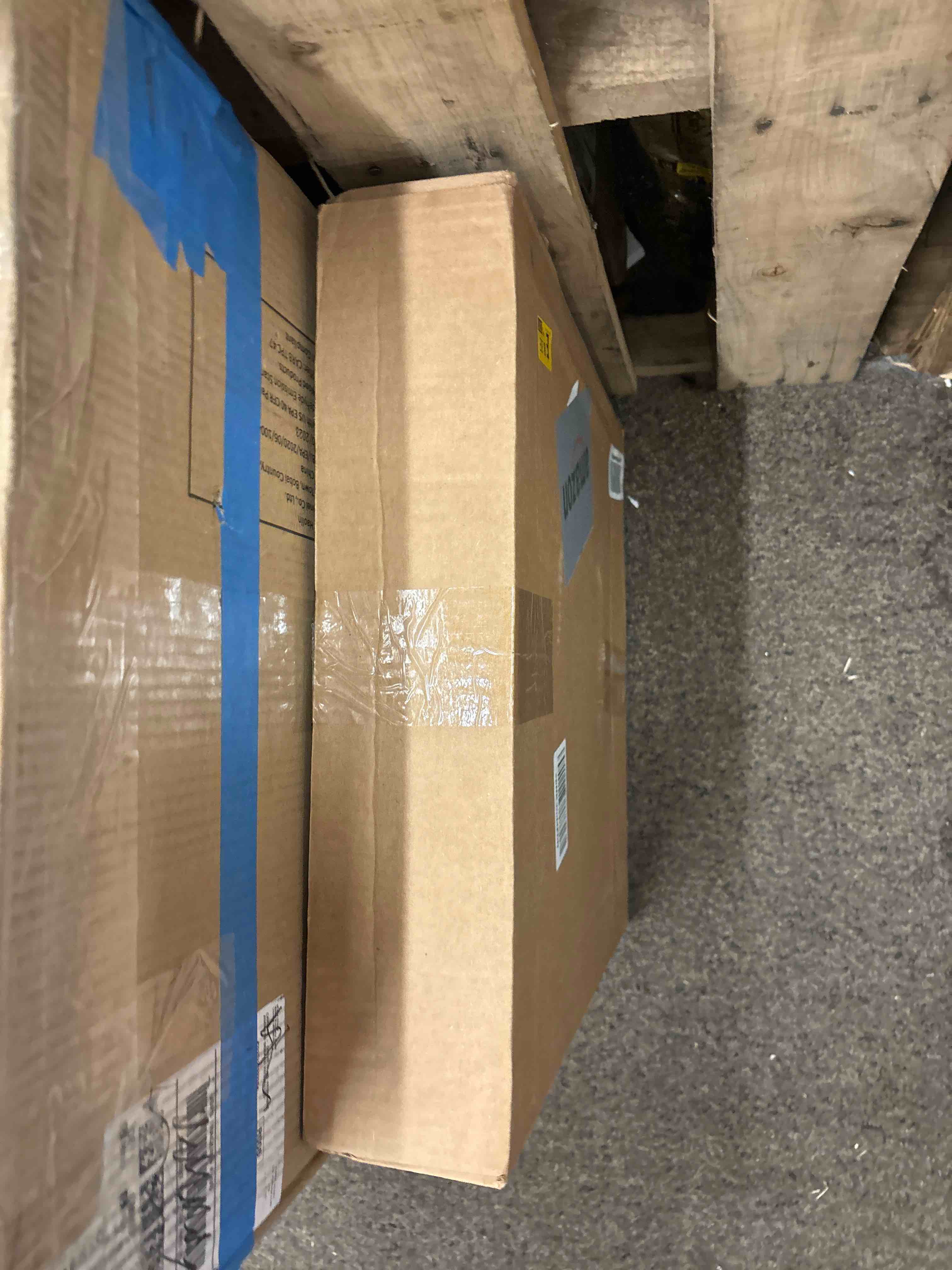 https://s3.amazonaws.com/lotting-images-prod/phillipi/RED5823187_1709260783597.jpeg