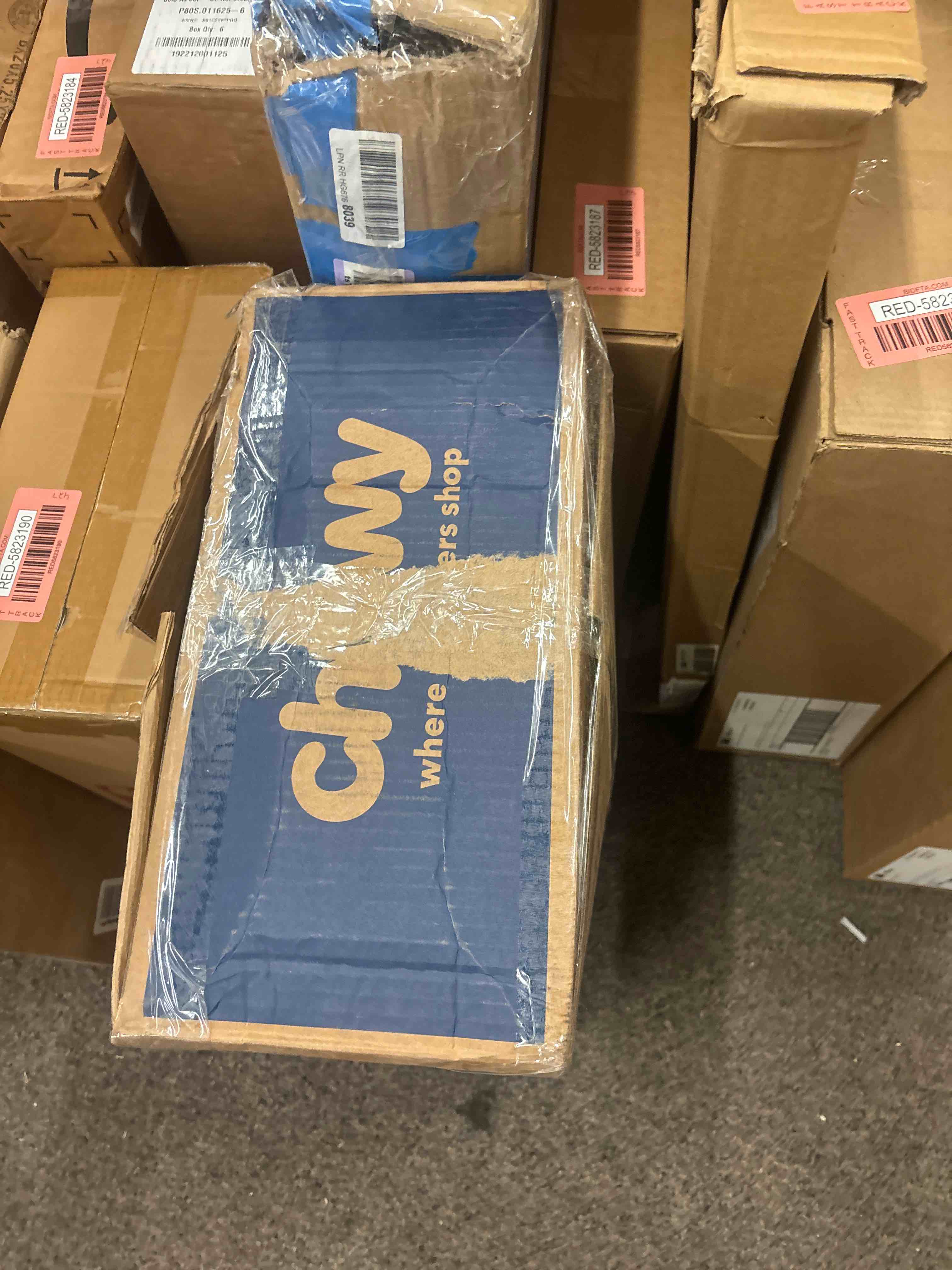 https://s3.amazonaws.com/lotting-images-prod/phillipi/RED5823194_1709263047229.jpeg