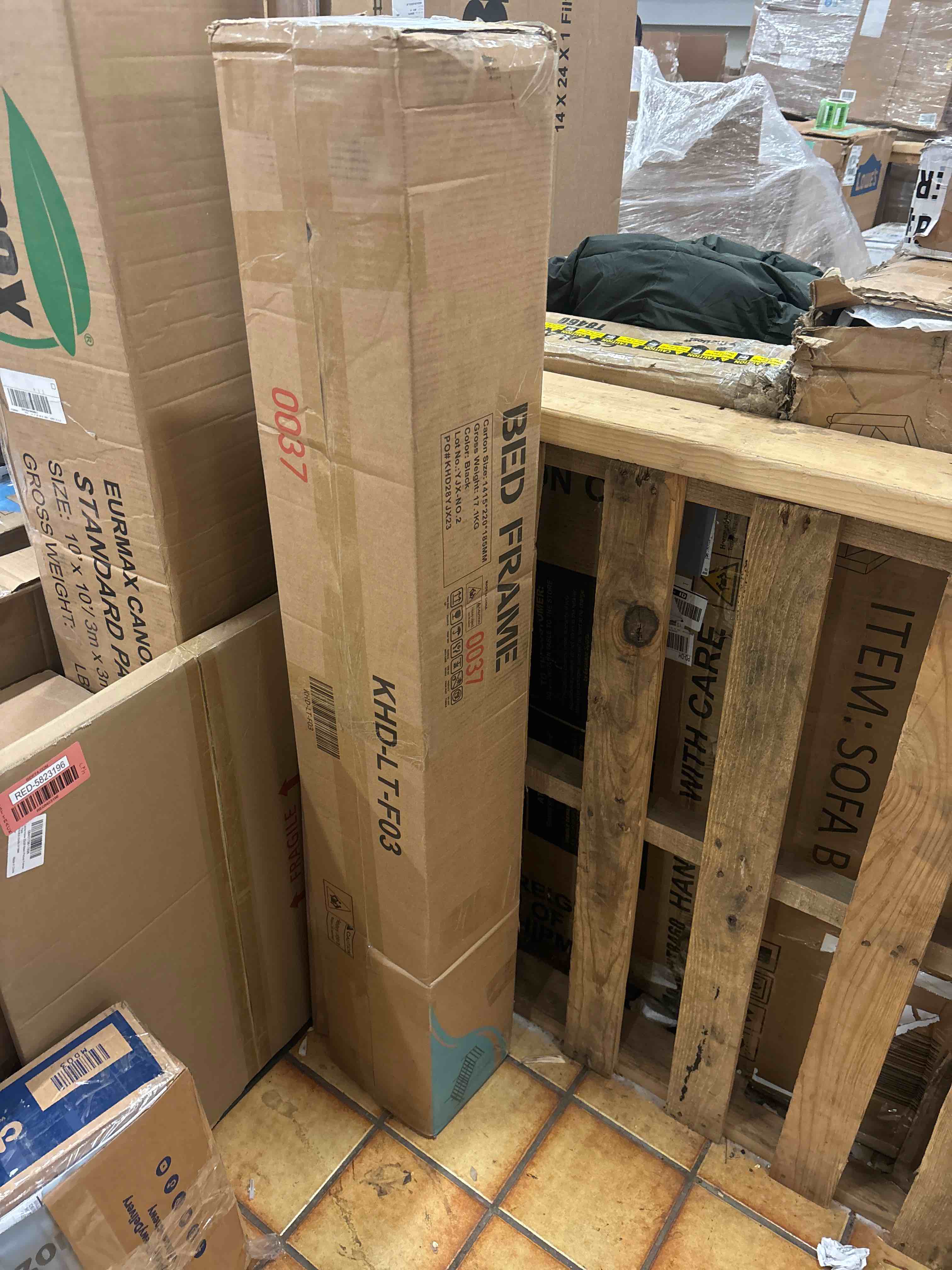 https://s3.amazonaws.com/lotting-images-prod/phillipi/RED5823200_1709264855318.jpeg