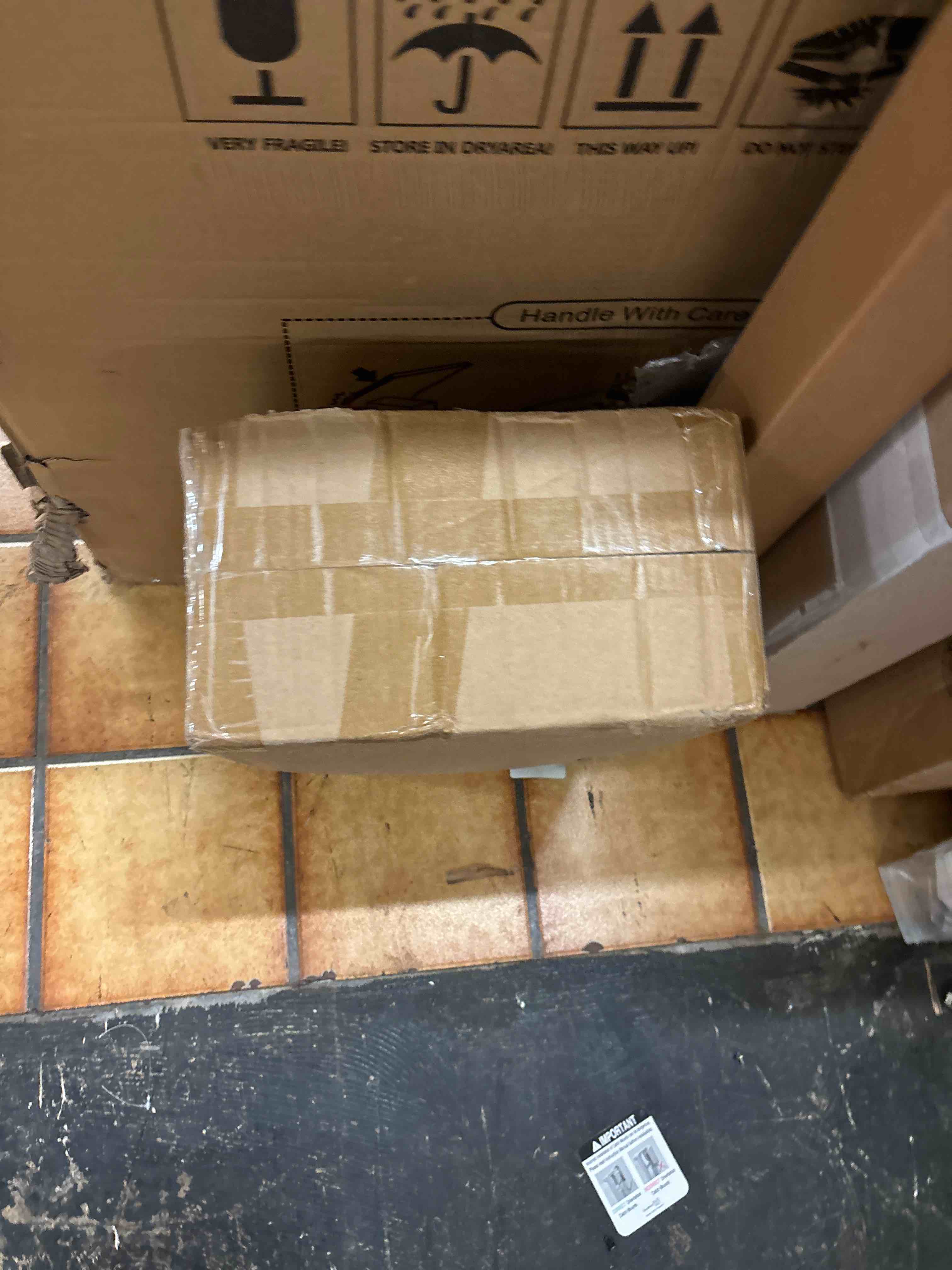 https://s3.amazonaws.com/lotting-images-prod/phillipi/RED5823215_1709267342183.jpeg