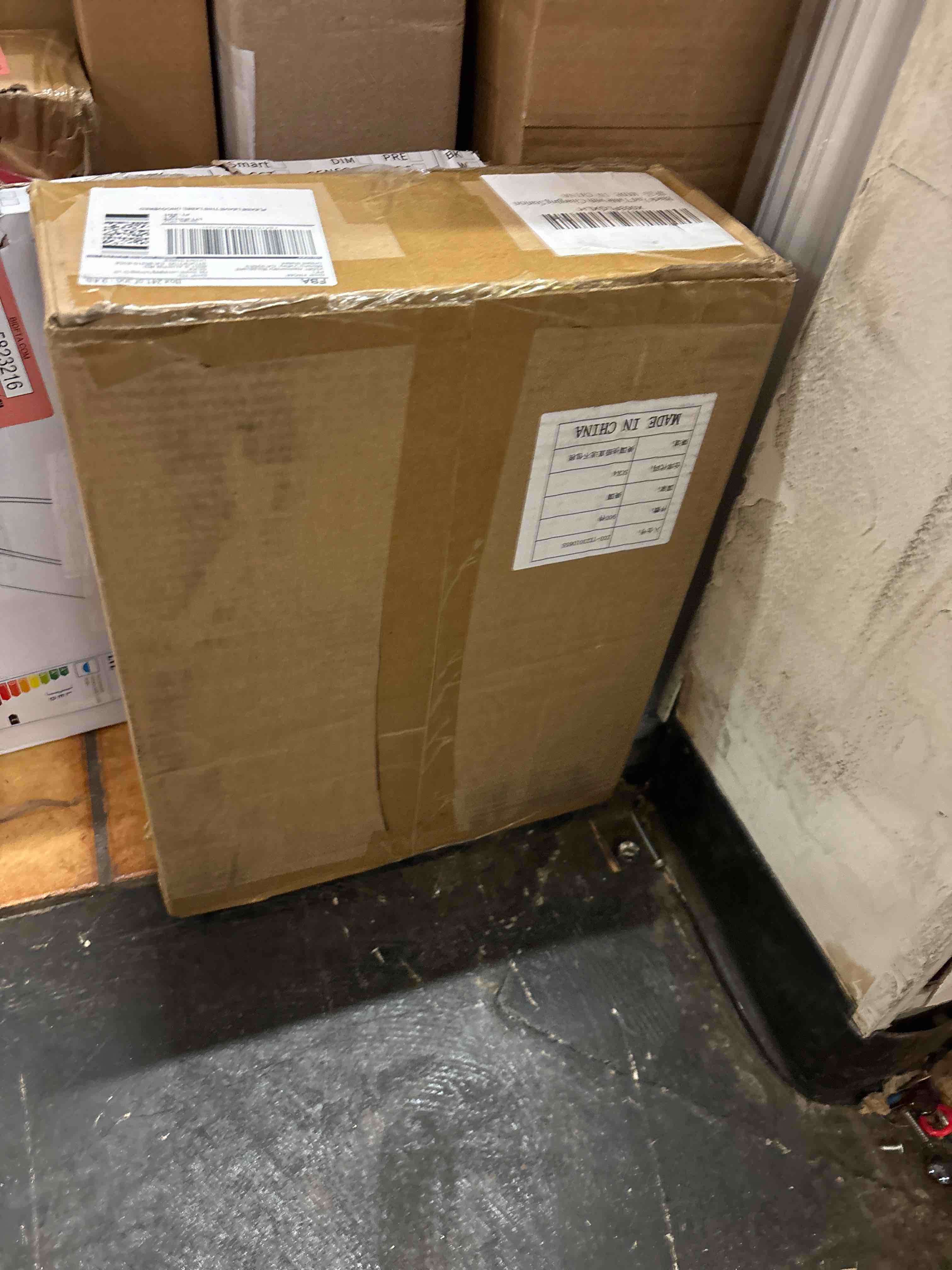 https://s3.amazonaws.com/lotting-images-prod/phillipi/RED5823217_1709267492322.jpeg