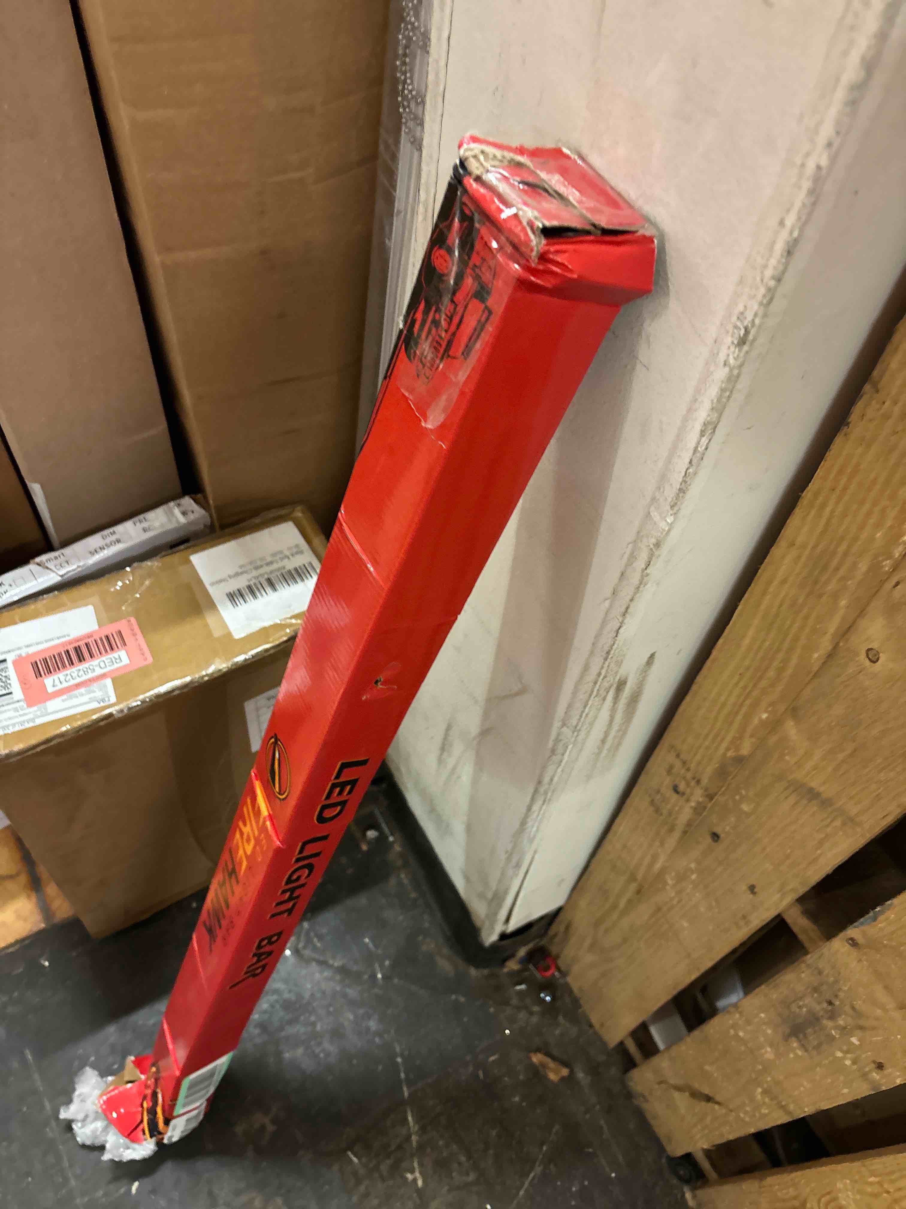 https://s3.amazonaws.com/lotting-images-prod/phillipi/RED5823218_1709267639911.jpeg