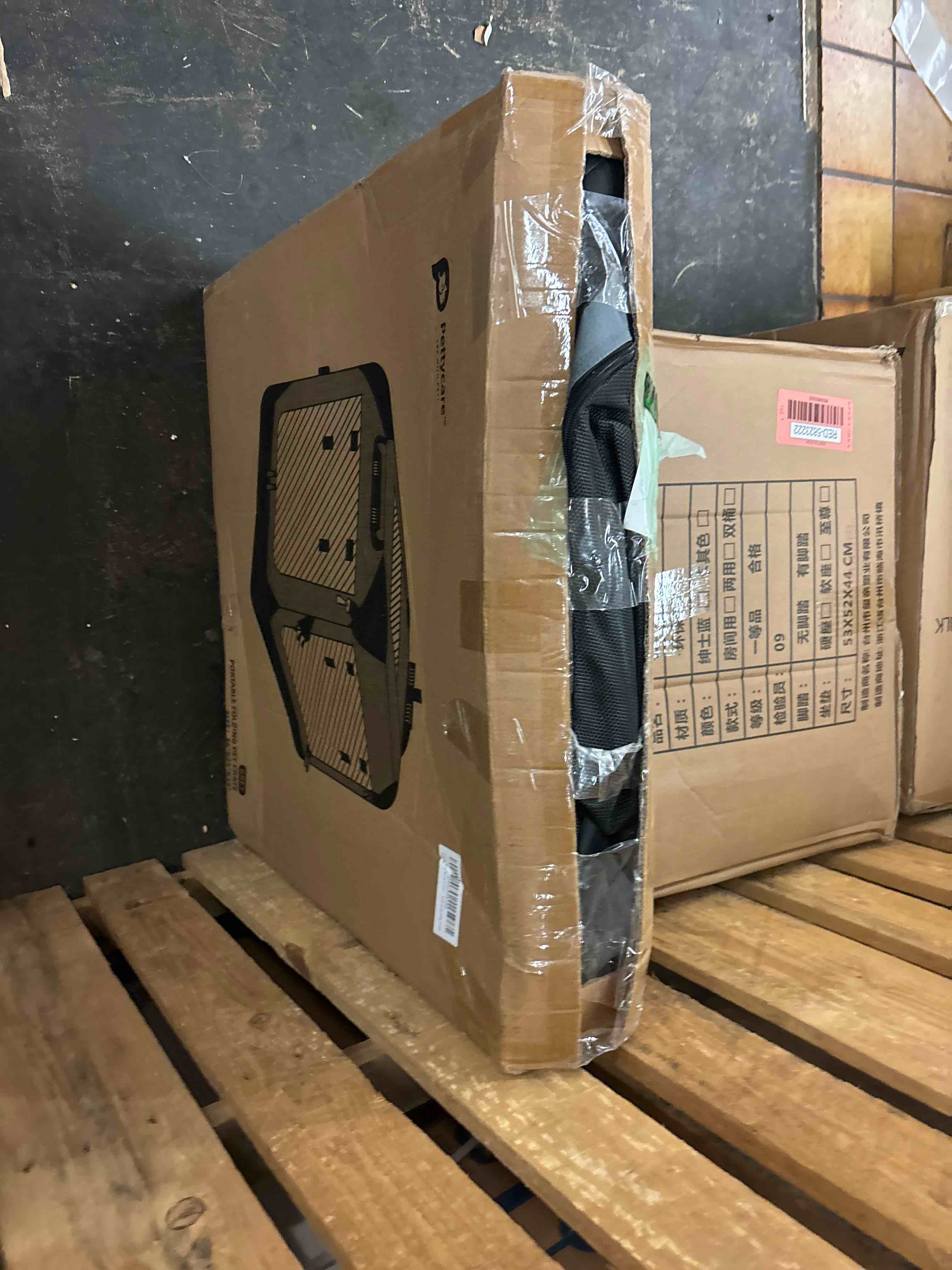 https://s3.amazonaws.com/lotting-images-prod/phillipi/RED5823223_1709268259027.jpeg