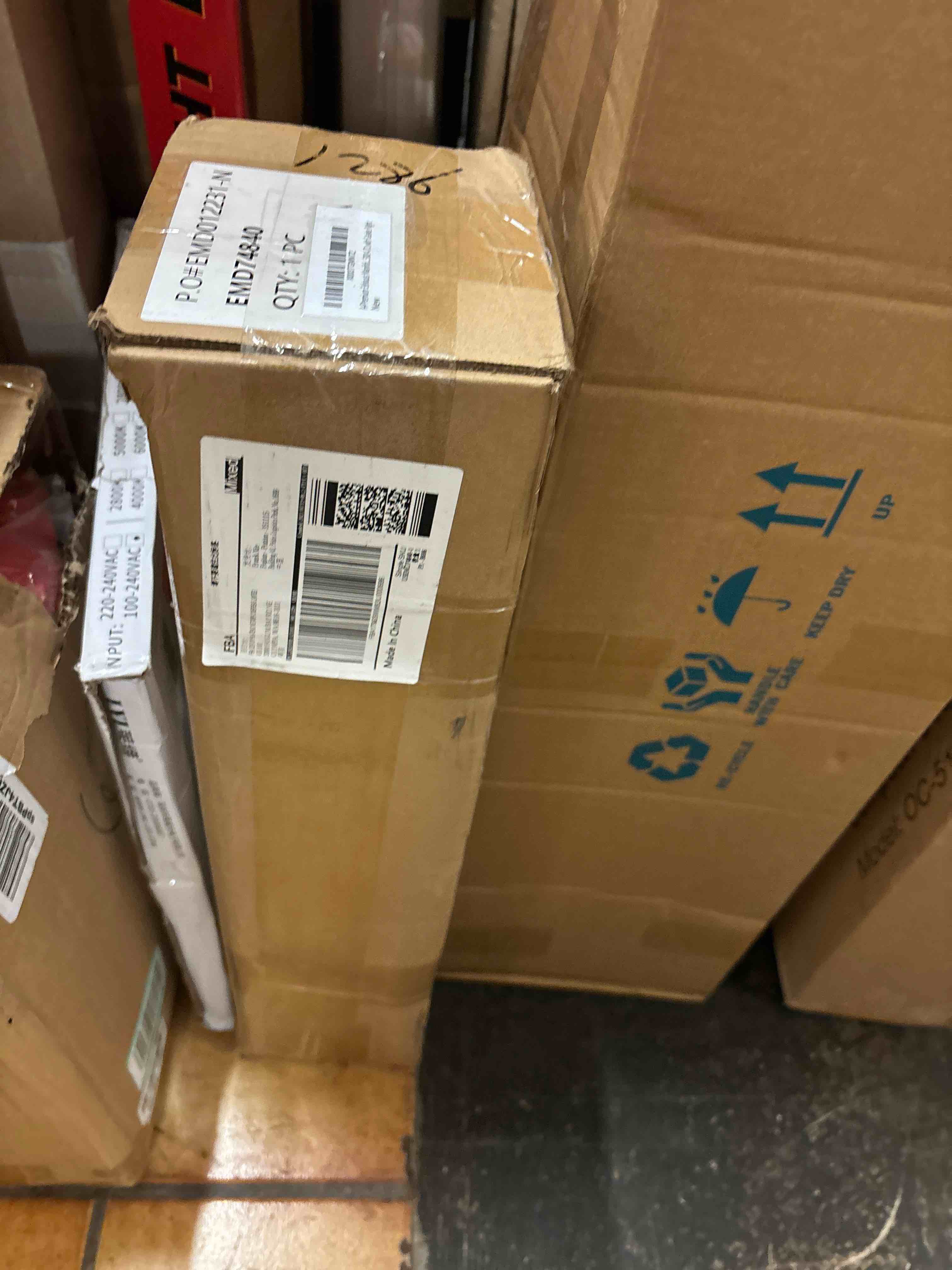 https://s3.amazonaws.com/lotting-images-prod/phillipi/RED5823225_1709268385382.jpeg
