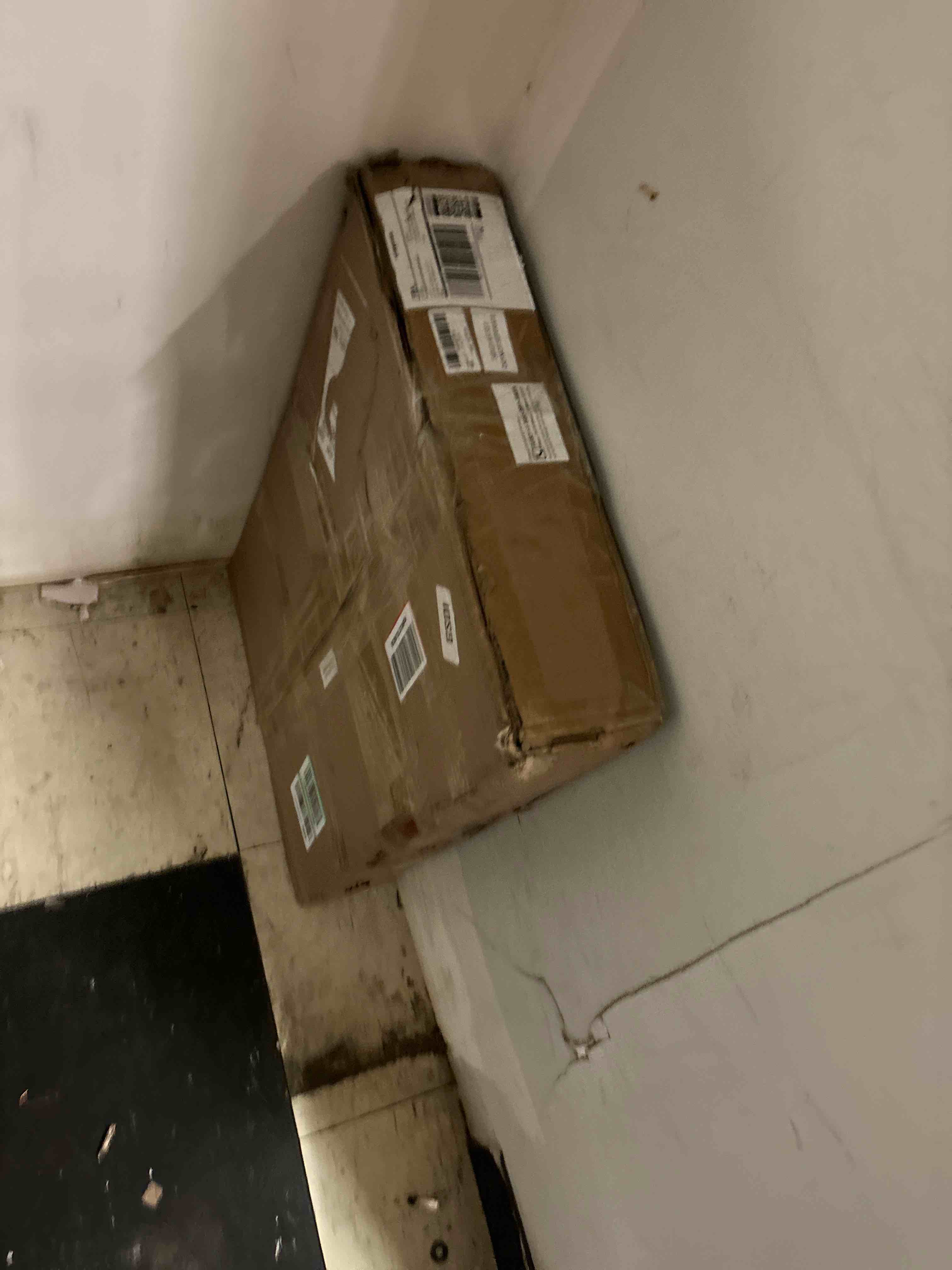 https://s3.amazonaws.com/lotting-images-prod/phillipi/RED5823257_1709317227968.jpeg