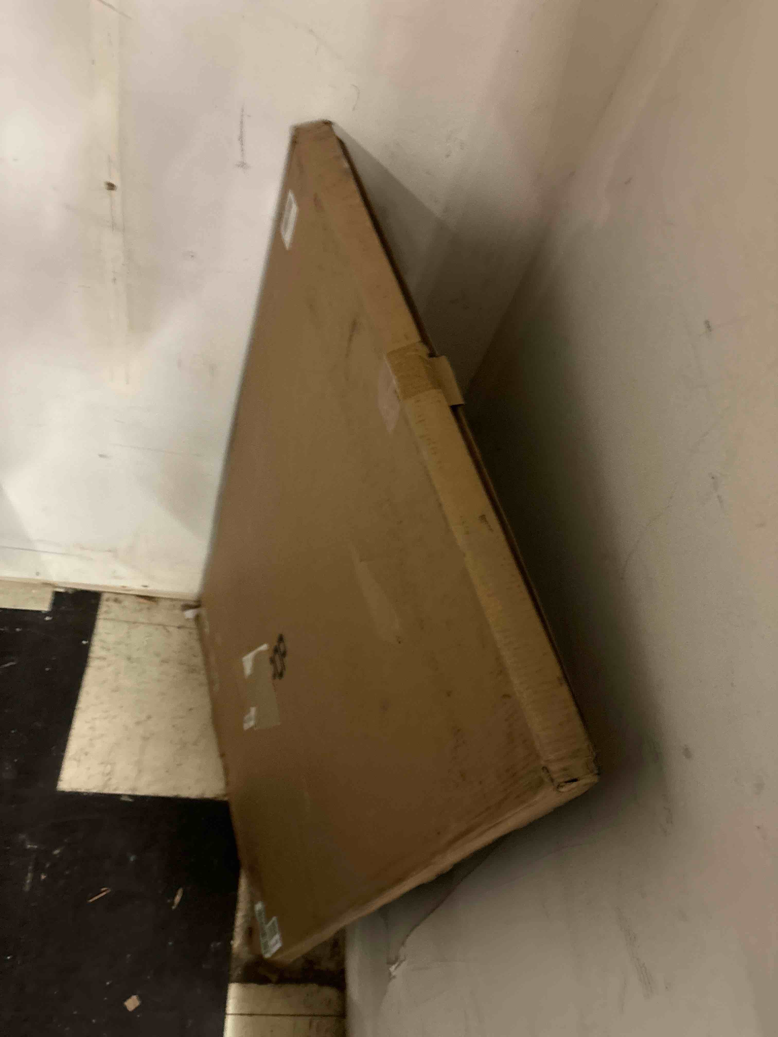 https://s3.amazonaws.com/lotting-images-prod/phillipi/RED5823258_1709317336386.jpeg