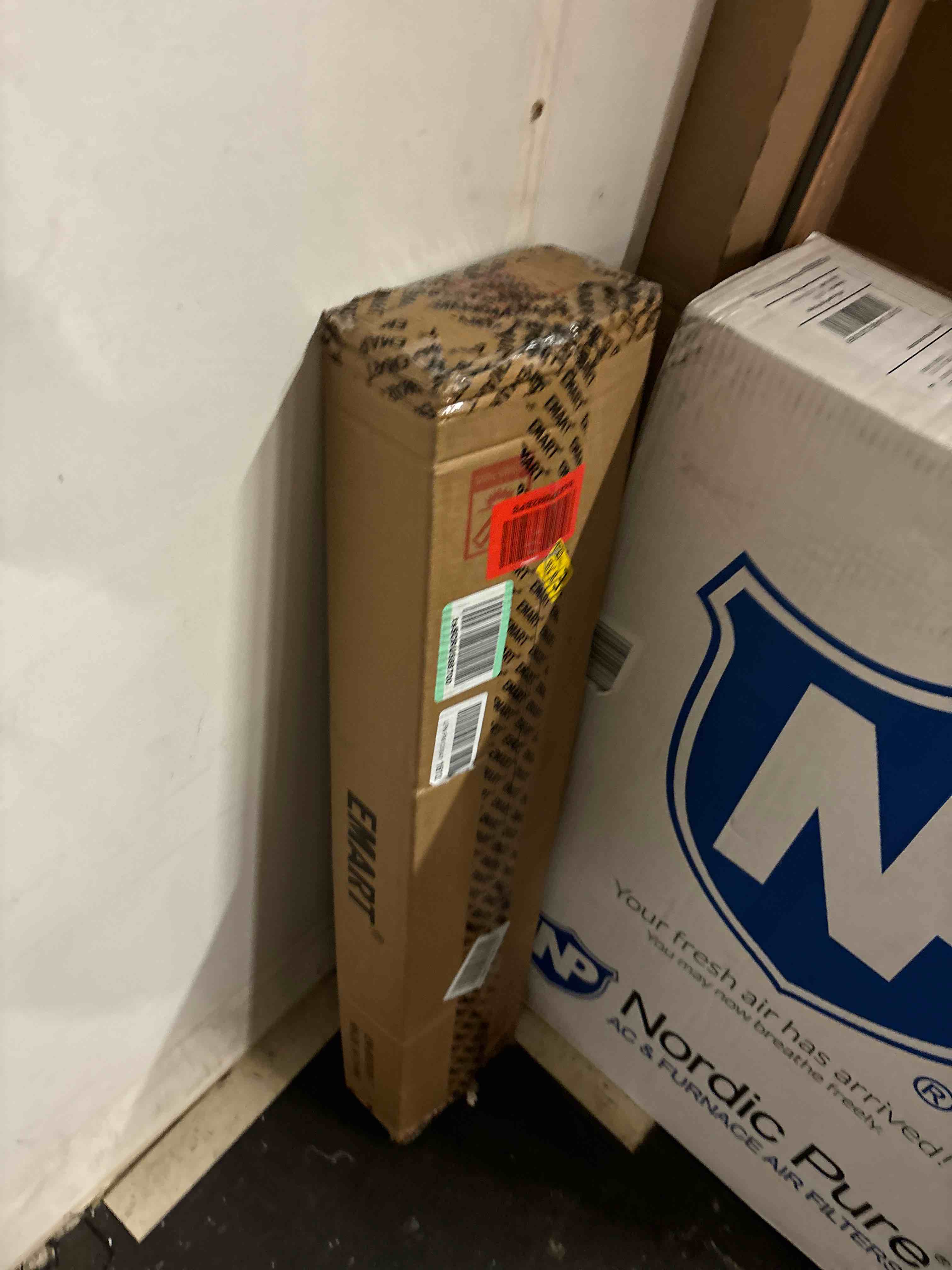 https://s3.amazonaws.com/lotting-images-prod/phillipi/RED5823264_1709317884303.jpeg