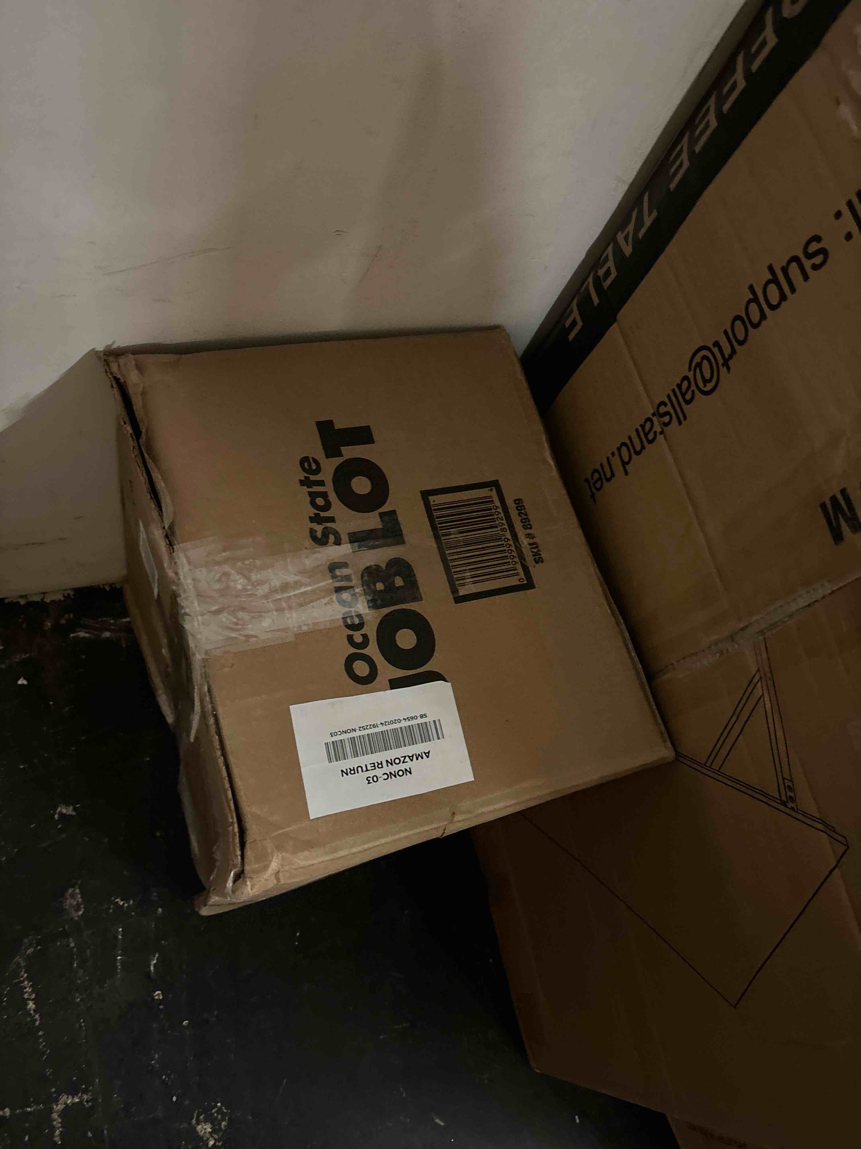 https://s3.amazonaws.com/lotting-images-prod/phillipi/RED5823289_1709319796795.jpeg