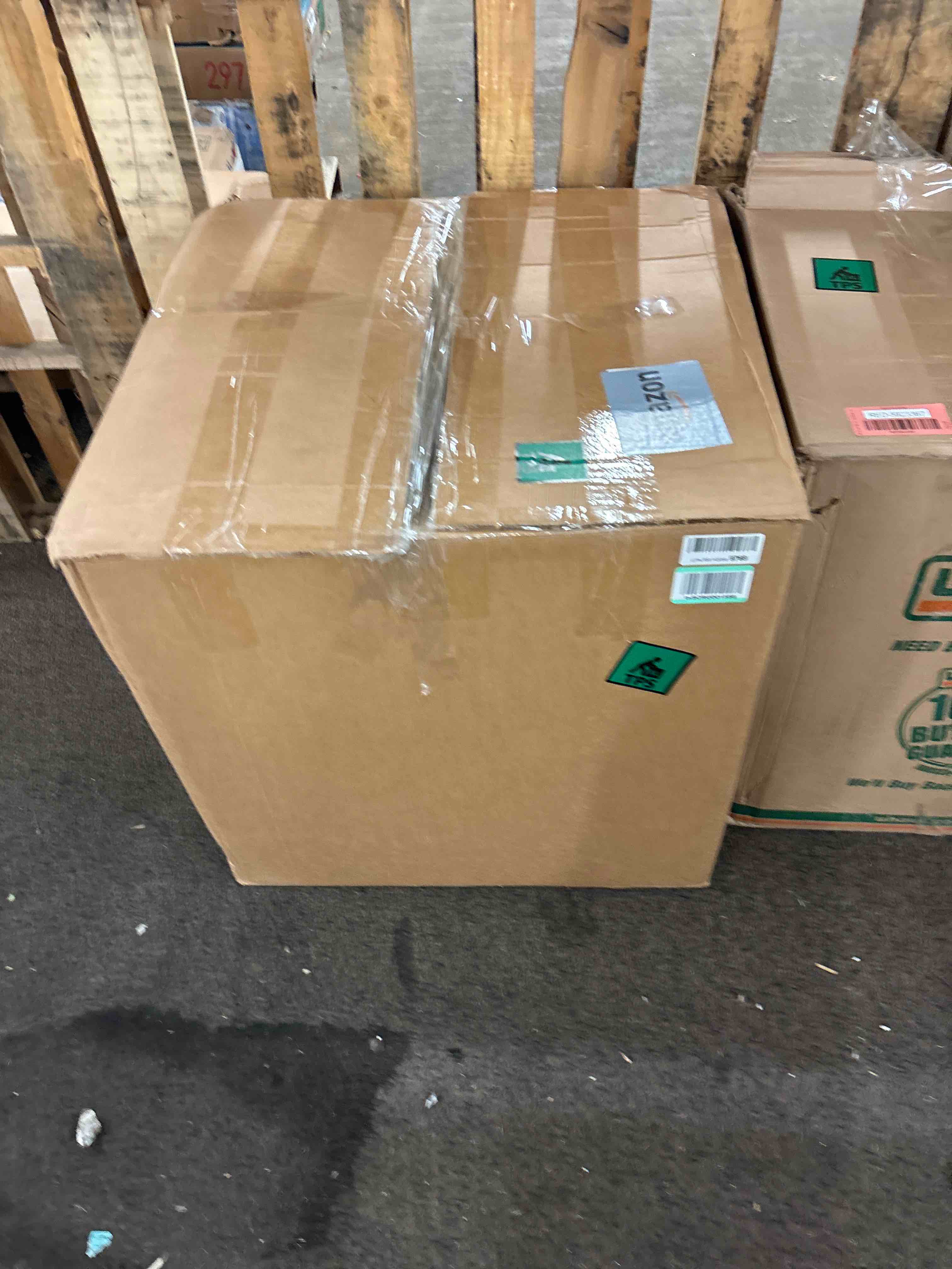 https://s3.amazonaws.com/lotting-images-prod/phillipi/RED5823368_1709597710165.jpeg