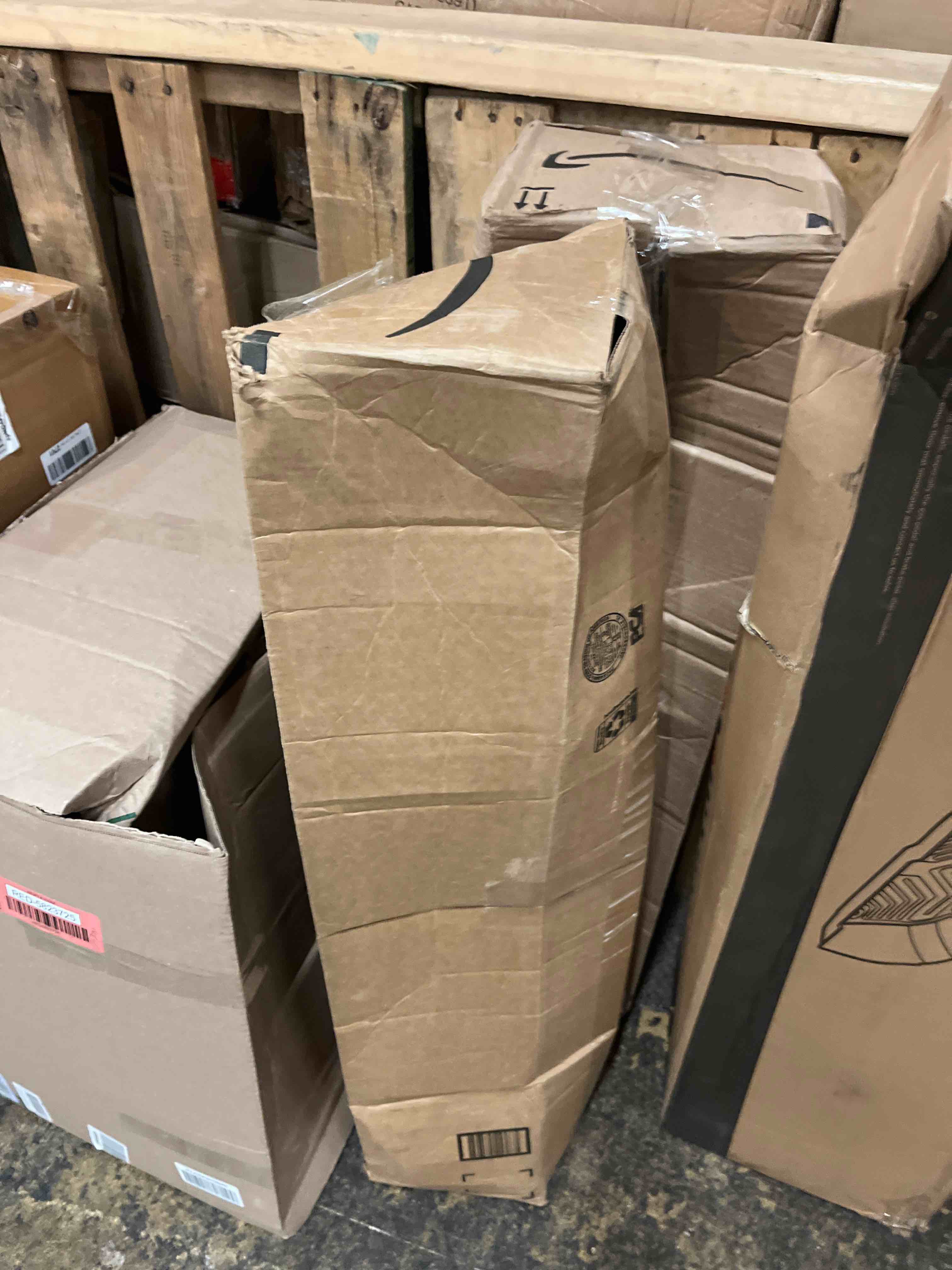 https://s3.amazonaws.com/lotting-images-prod/phillipi/RED5823732_1721391135074.jpeg