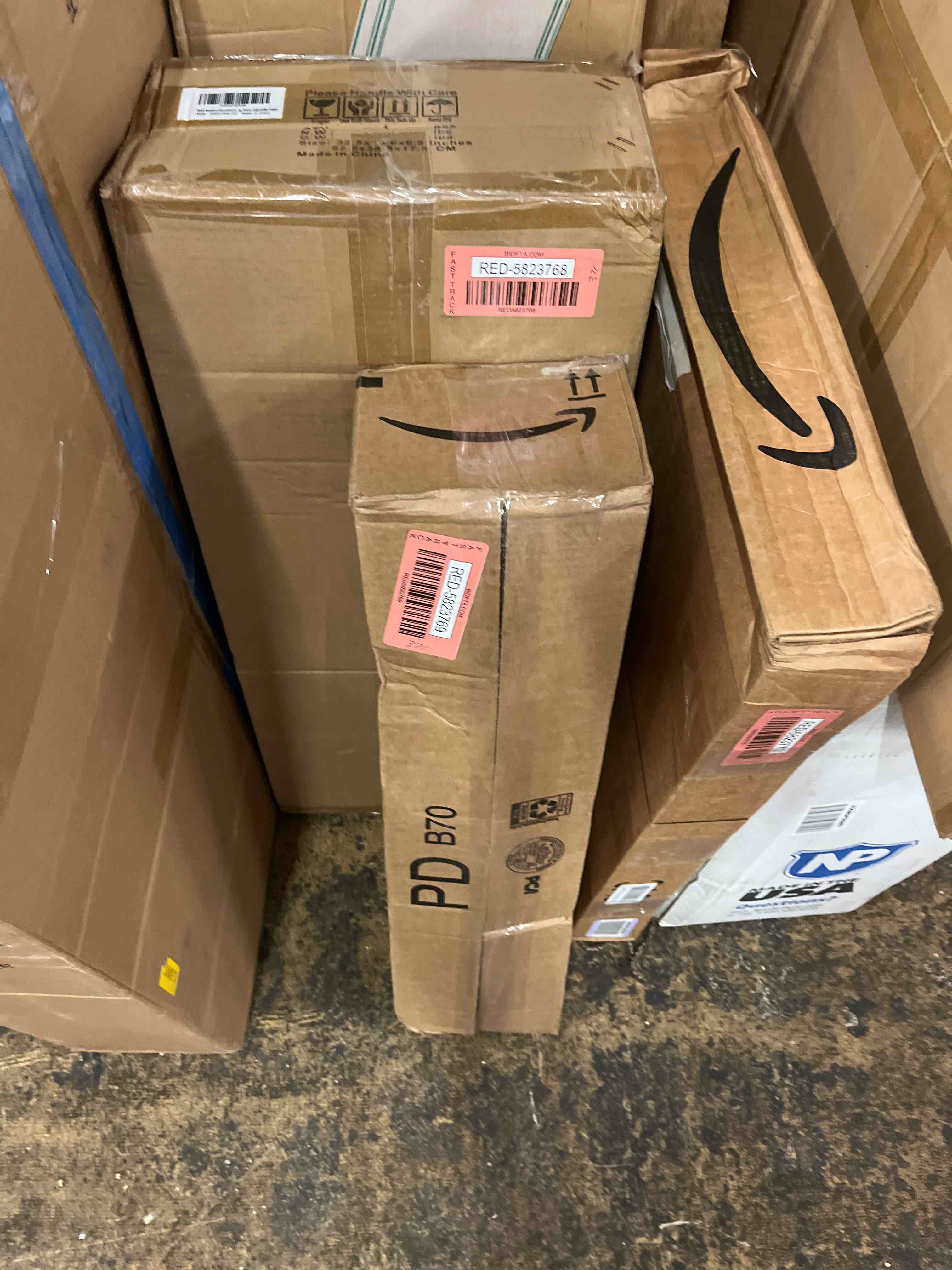 https://s3.amazonaws.com/lotting-images-prod/phillipi/RED5823769_1721387739091.jpeg
