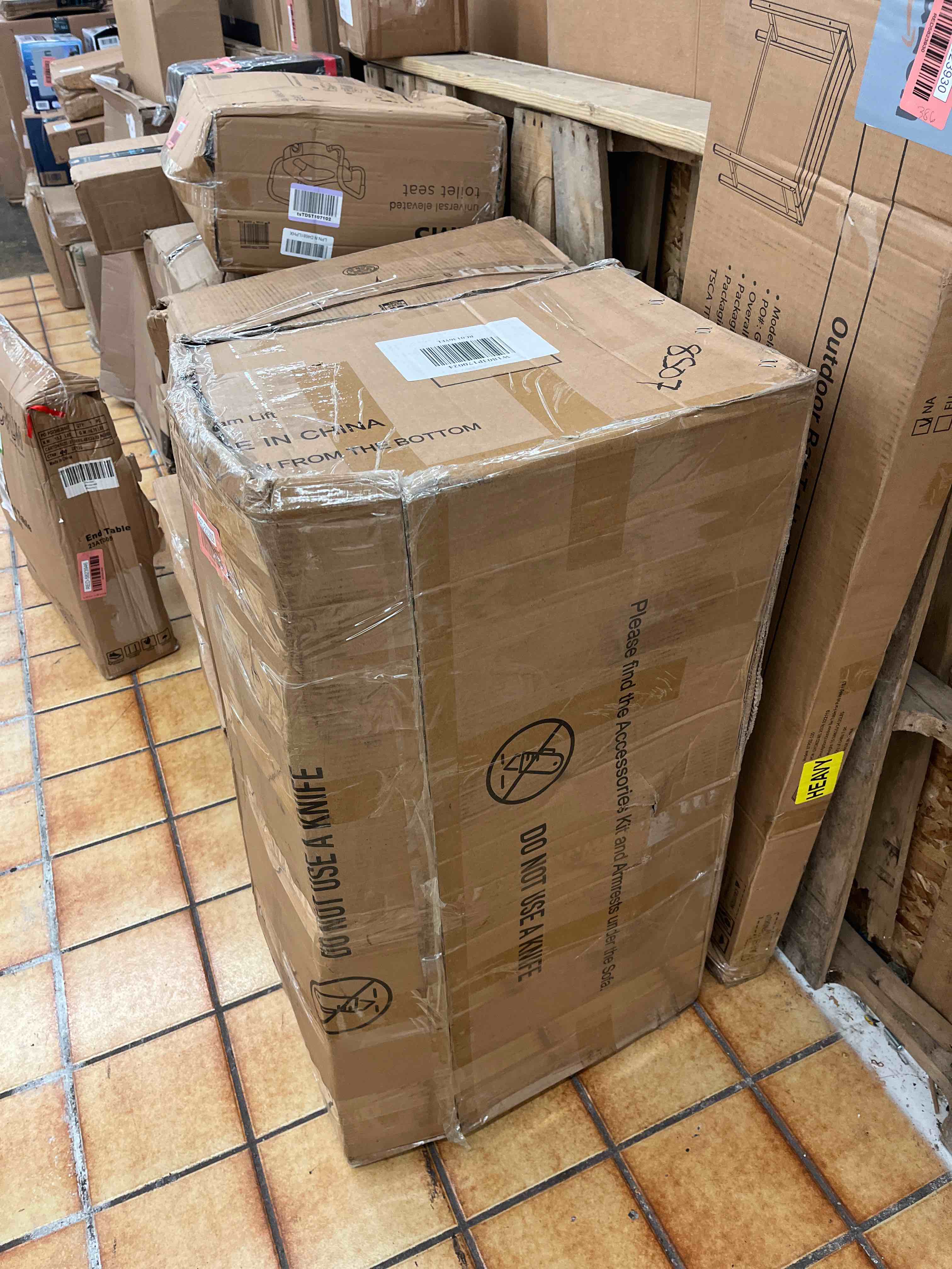 https://s3.amazonaws.com/lotting-images-prod/phillipi/RED5823929_1721729824702.jpeg