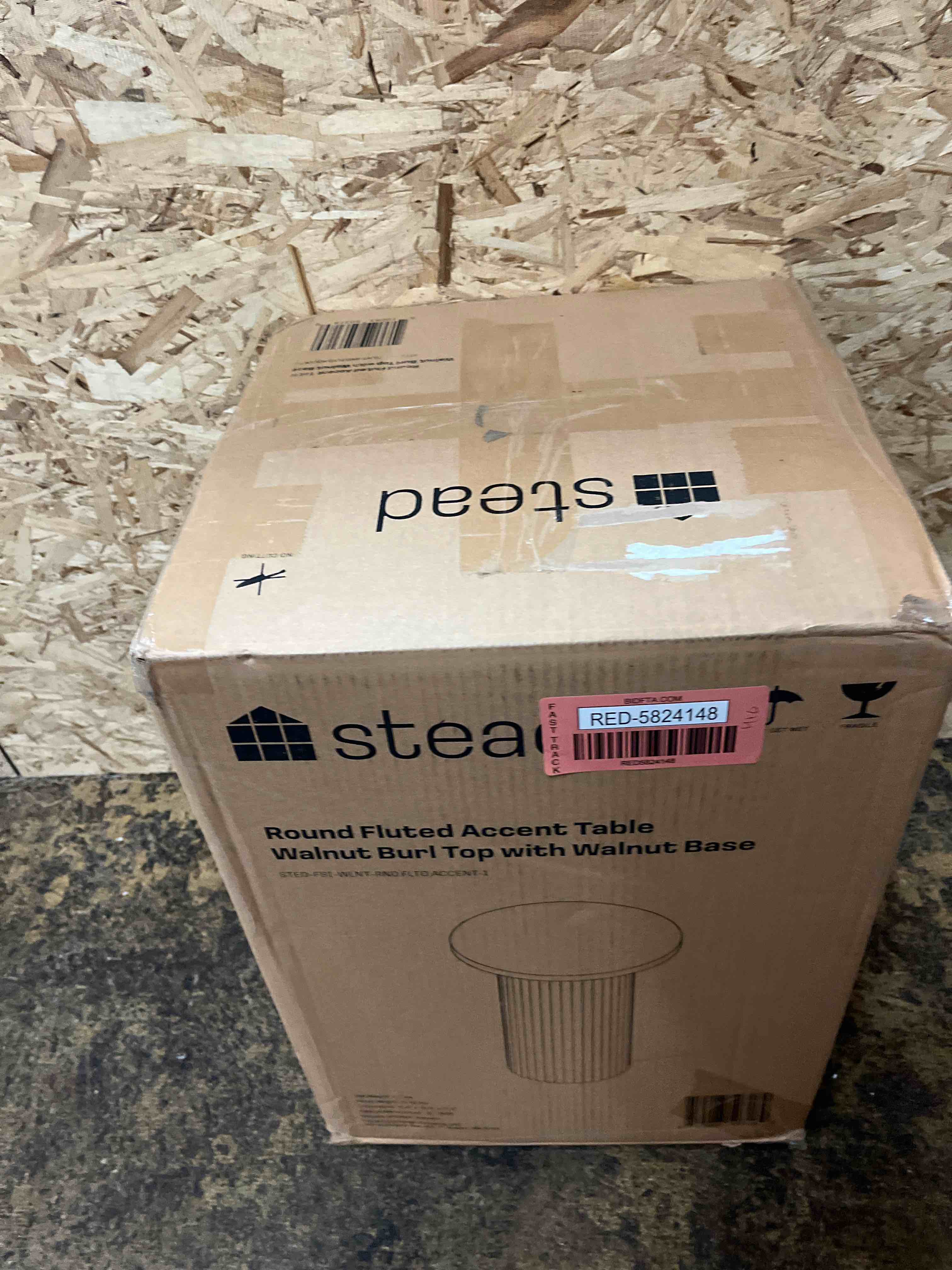 https://s3.amazonaws.com/lotting-images-prod/phillipi/RED5824148_1721891957239.jpeg