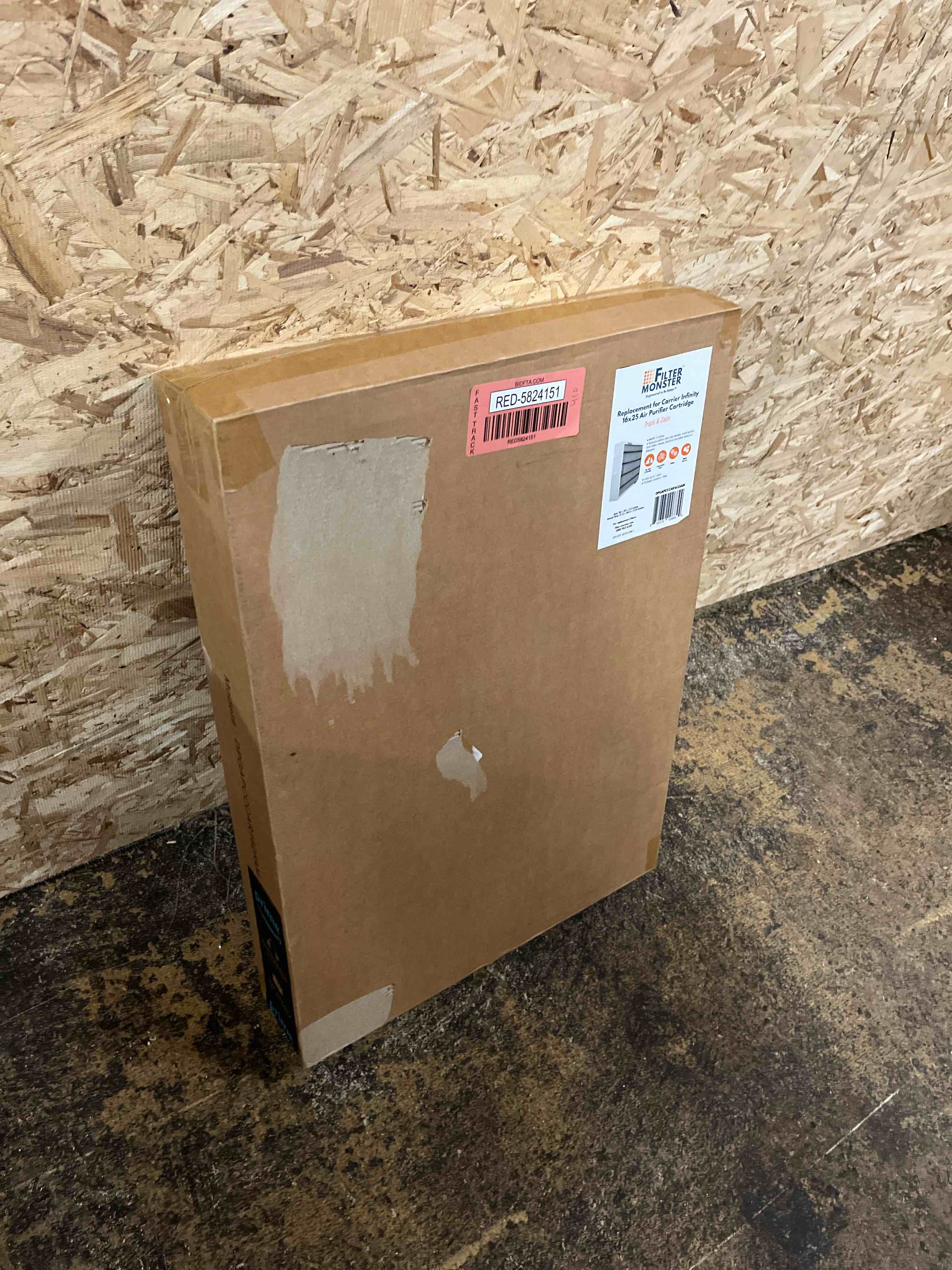 https://s3.amazonaws.com/lotting-images-prod/phillipi/RED5824151_1721892860185.jpeg