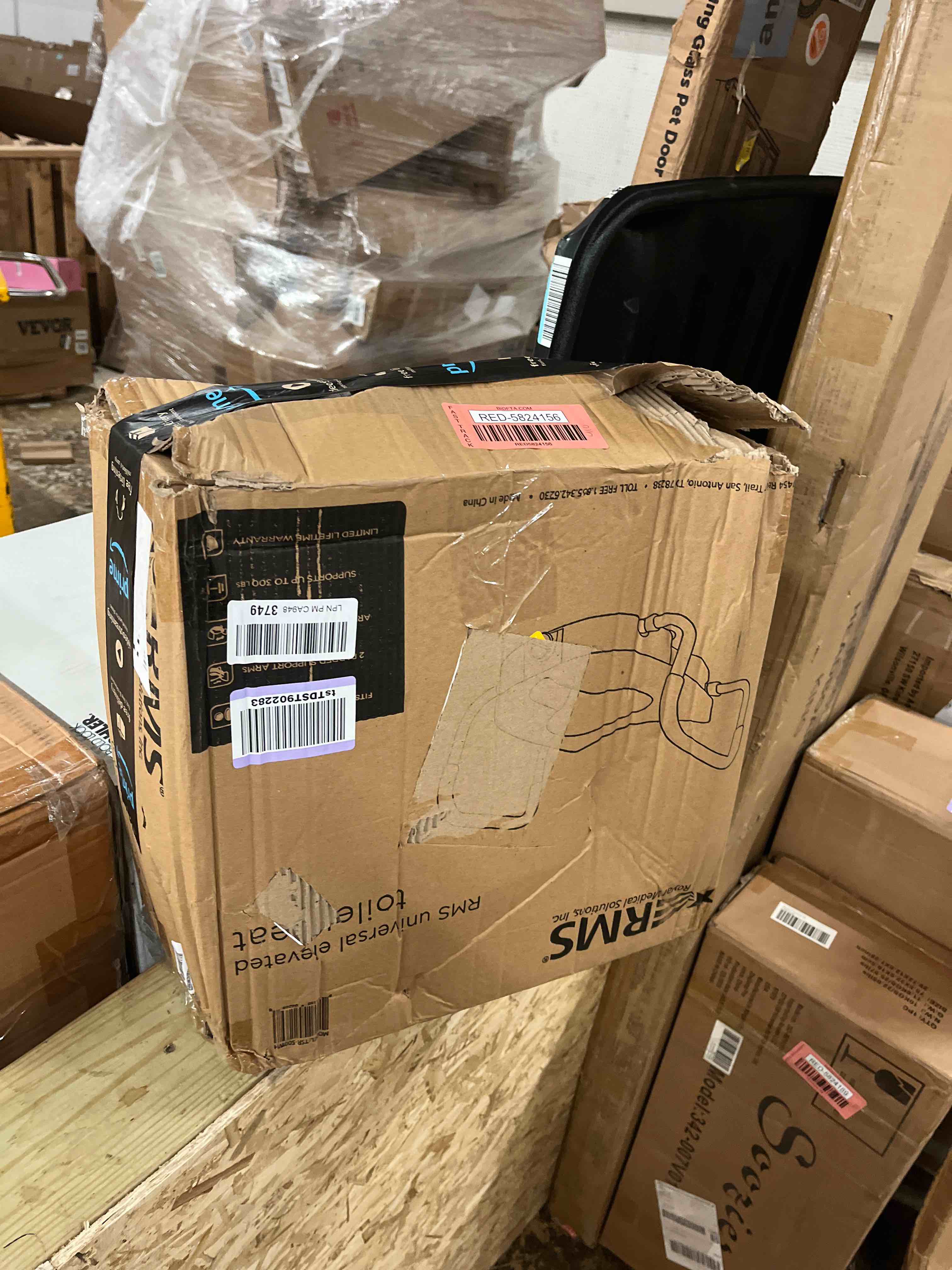 https://s3.amazonaws.com/lotting-images-prod/phillipi/RED5824156_1721892673526.jpeg