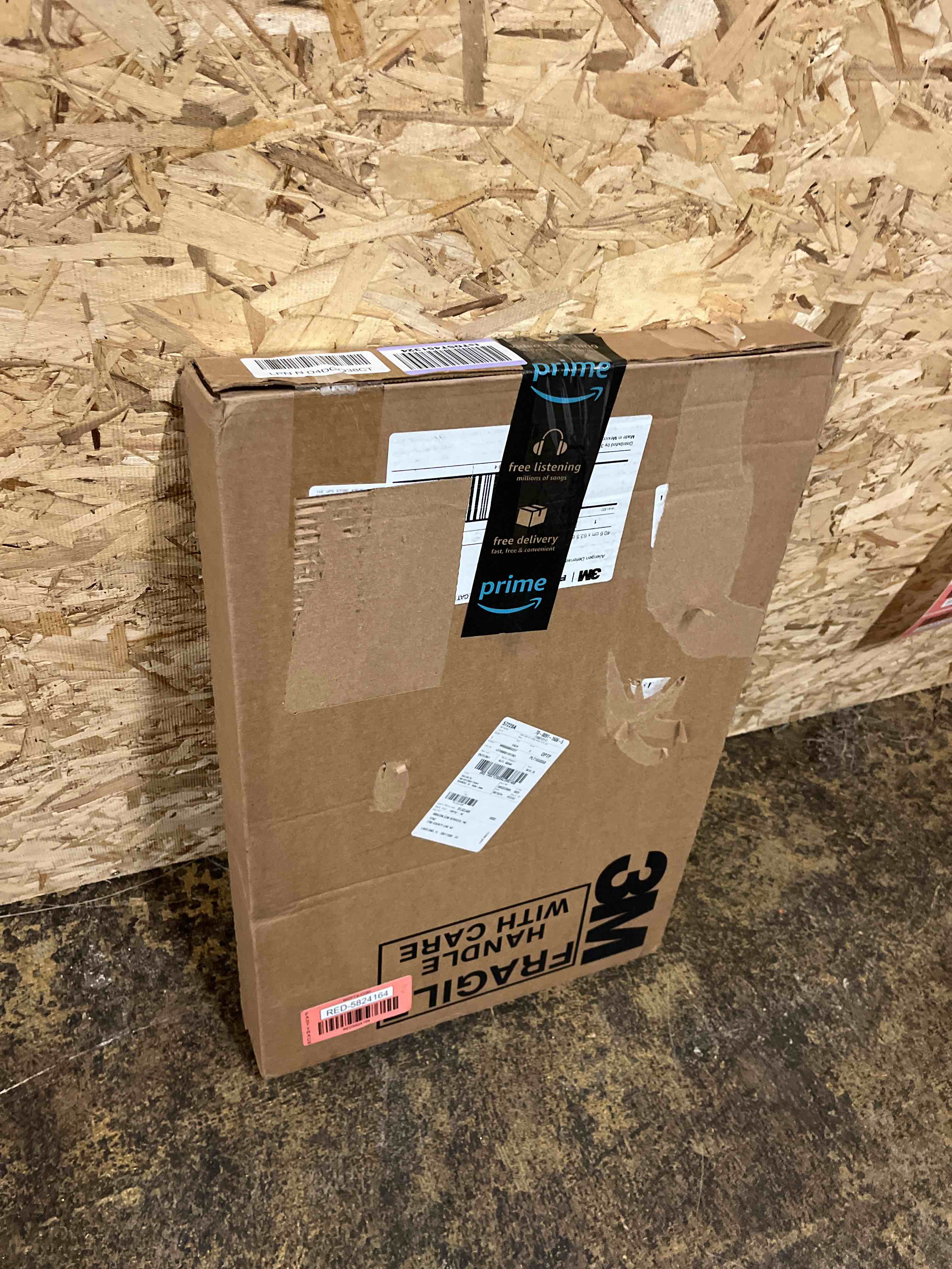 https://s3.amazonaws.com/lotting-images-prod/phillipi/RED5824164_1721892154501.jpeg