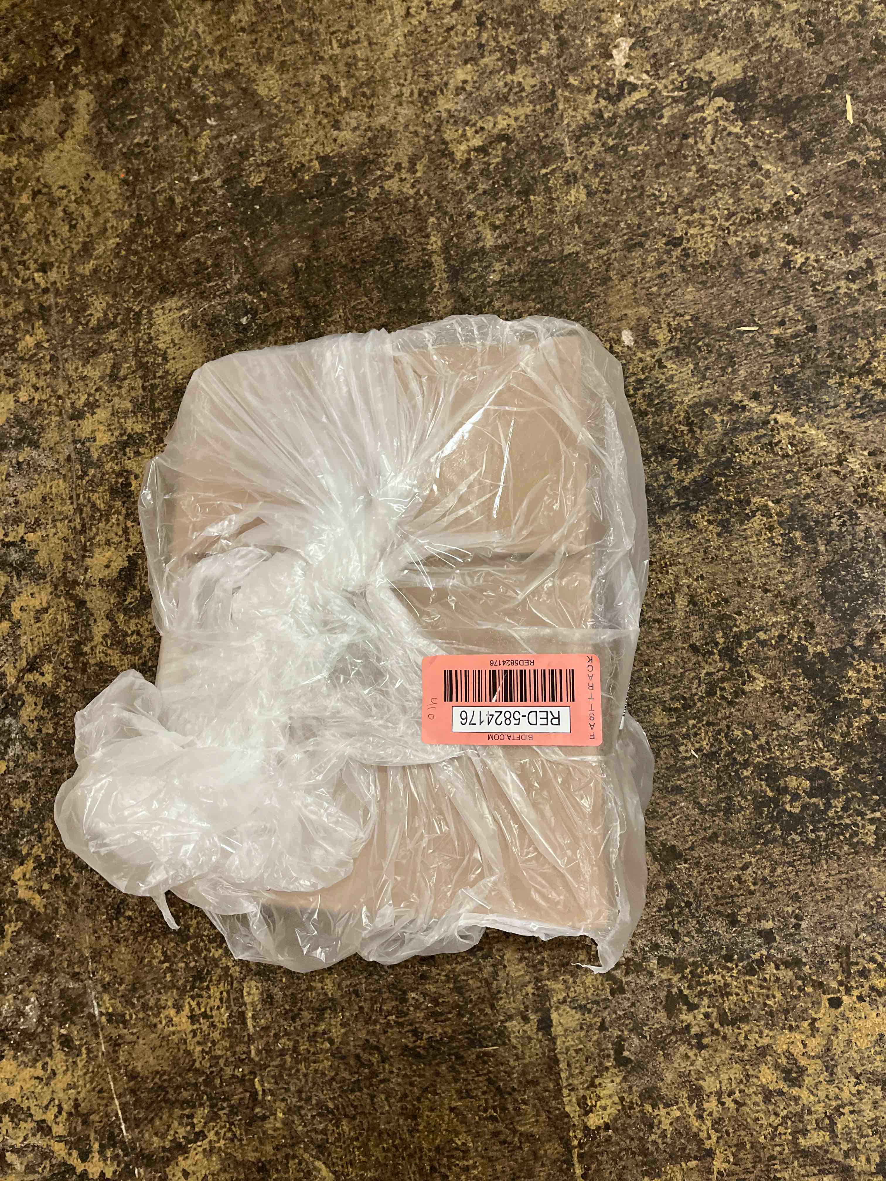 https://s3.amazonaws.com/lotting-images-prod/phillipi/RED5824176_1721895579404.jpeg