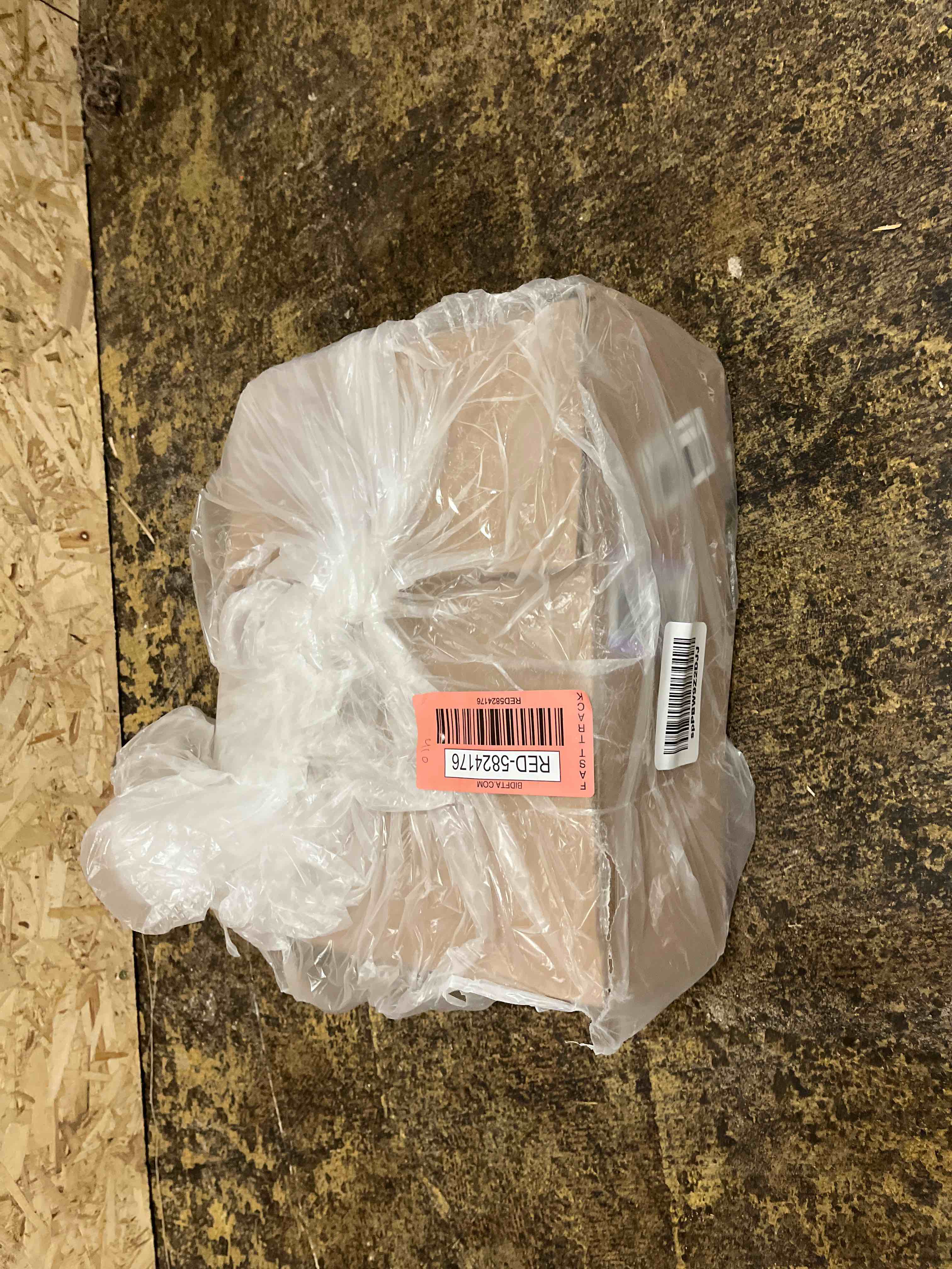 https://s3.amazonaws.com/lotting-images-prod/phillipi/RED5824176_1721895581213.jpeg