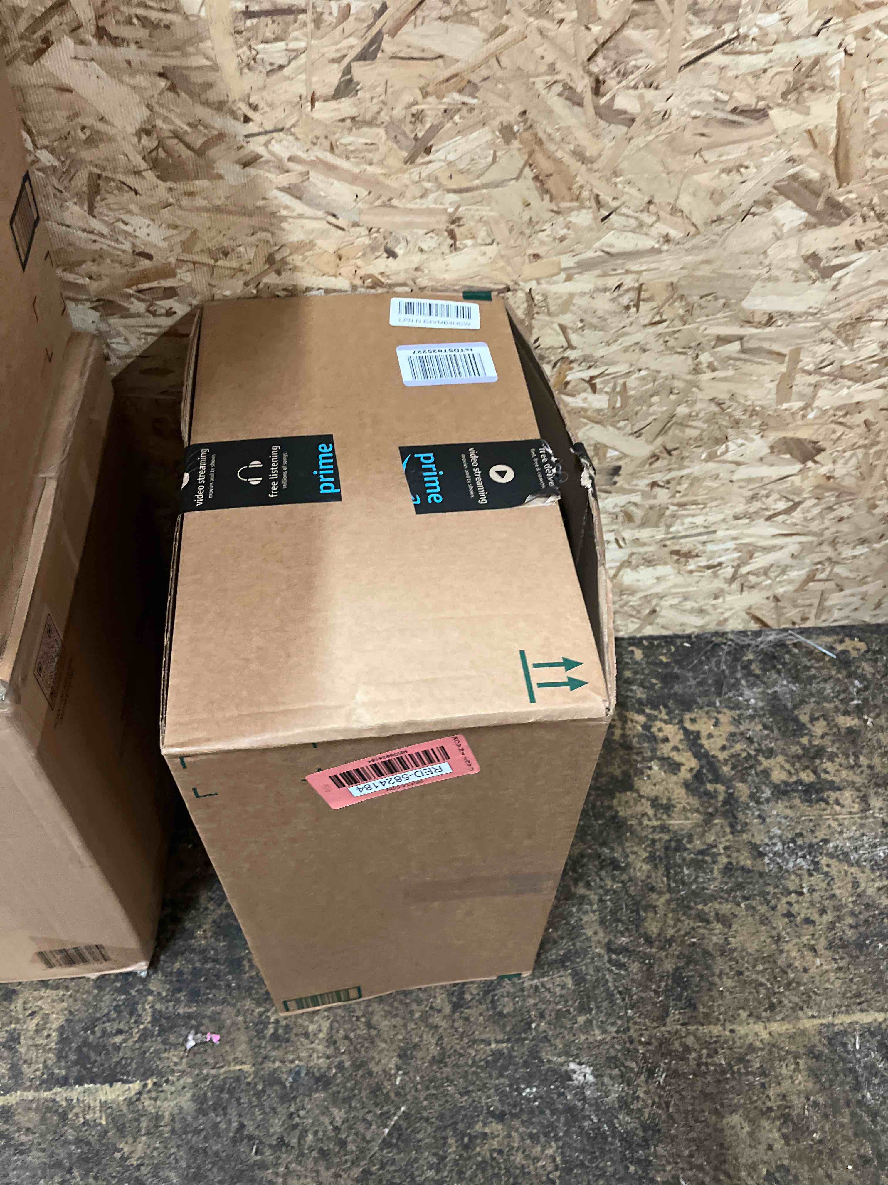 https://s3.amazonaws.com/lotting-images-prod/phillipi/RED5824184_1721894714690.jpeg