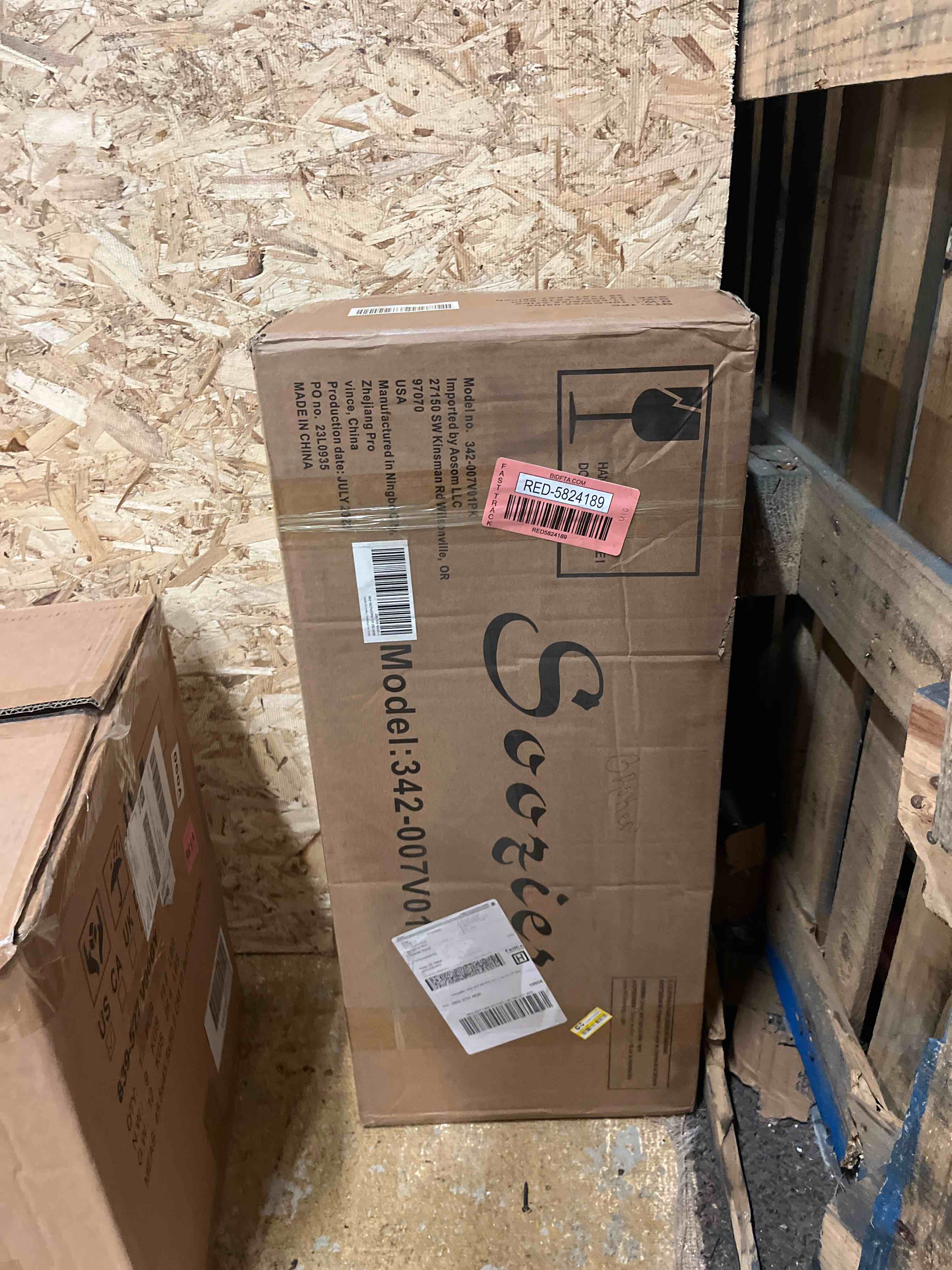 https://s3.amazonaws.com/lotting-images-prod/phillipi/RED5824189_1721889754657.jpeg