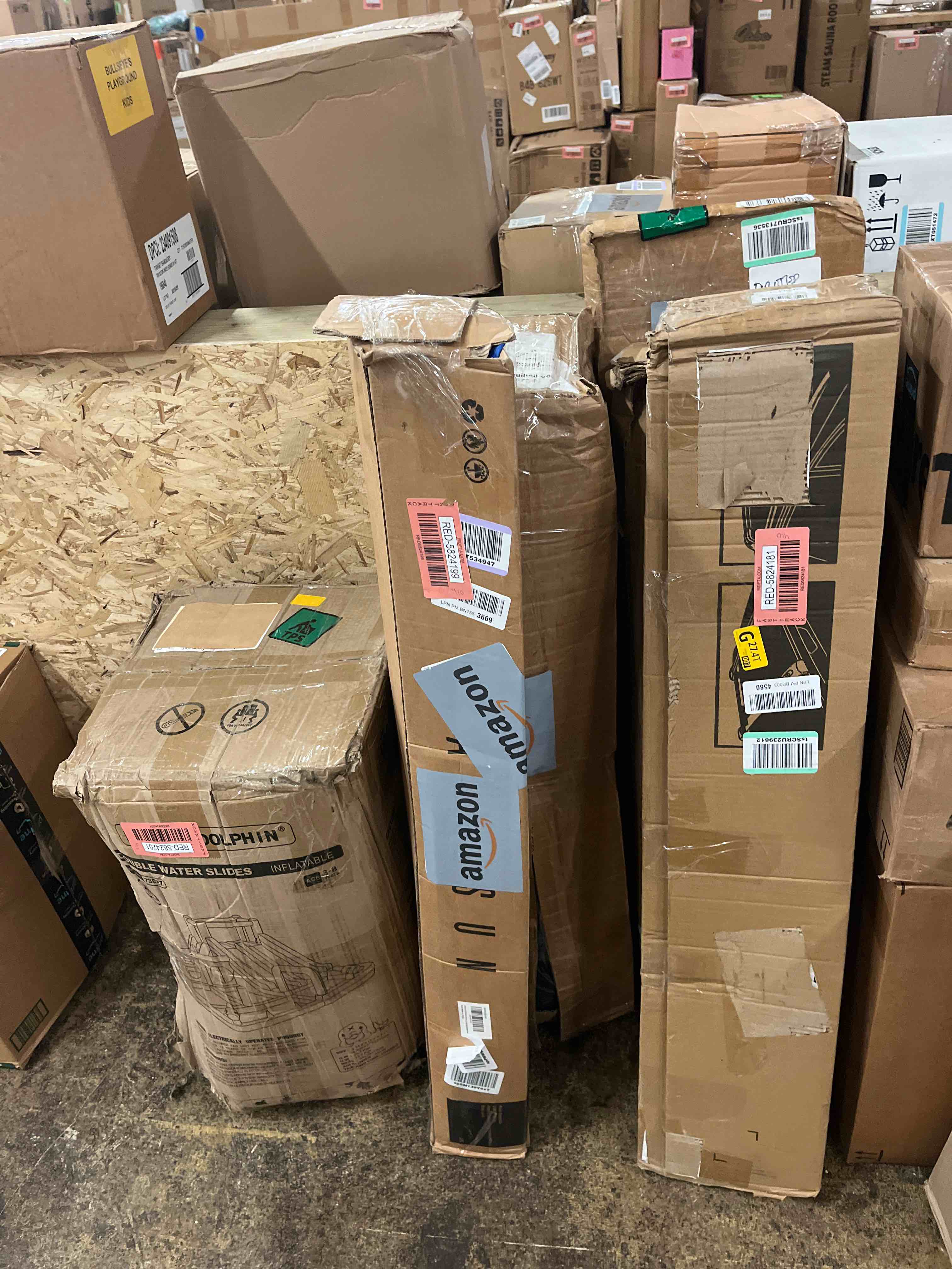 https://s3.amazonaws.com/lotting-images-prod/phillipi/RED5824199_1721894899552.jpeg