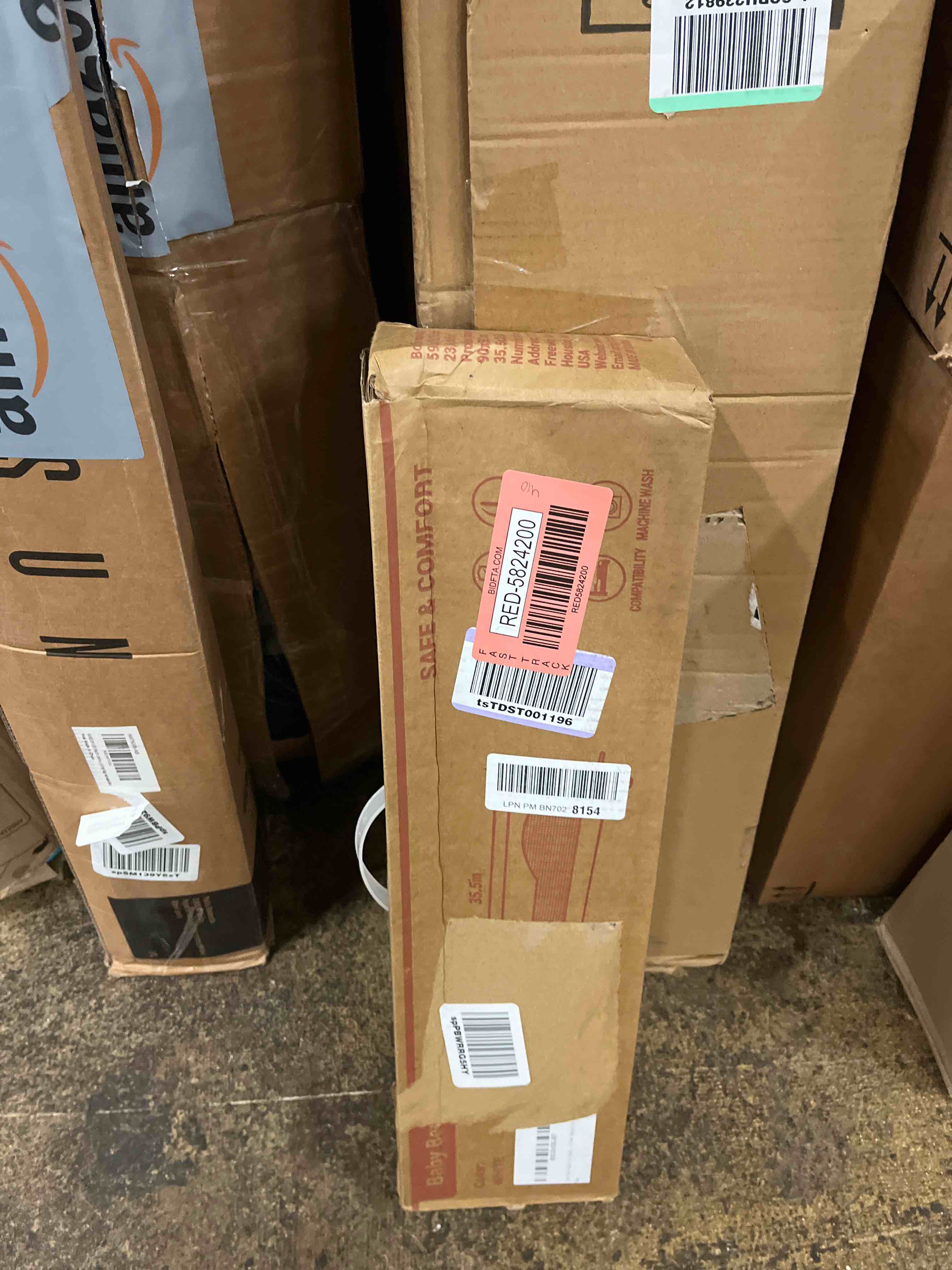 https://s3.amazonaws.com/lotting-images-prod/phillipi/RED5824200_1721895329942.jpeg