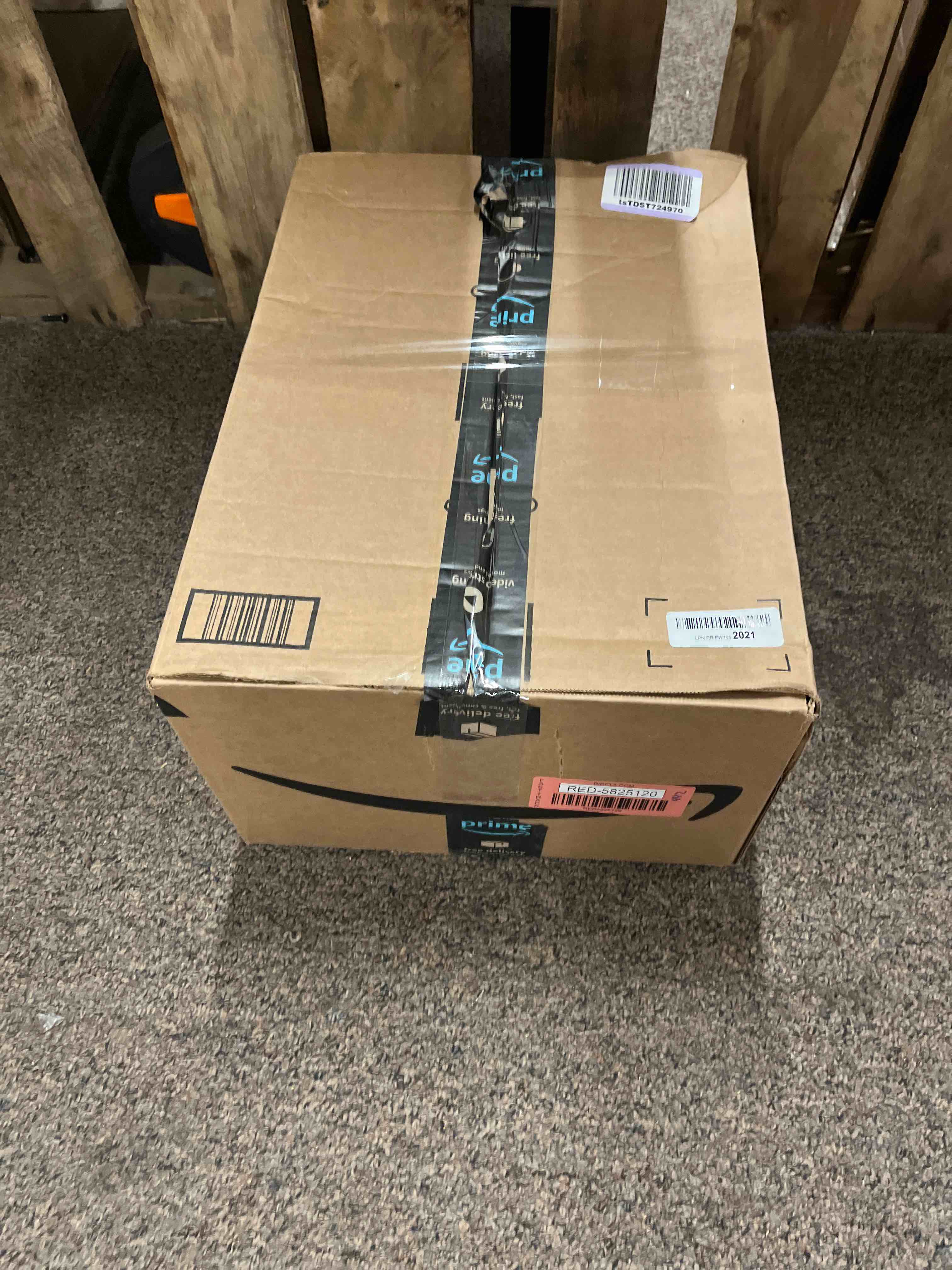 https://s3.amazonaws.com/lotting-images-prod/phillipi/RED5825120_1709351719115.jpeg