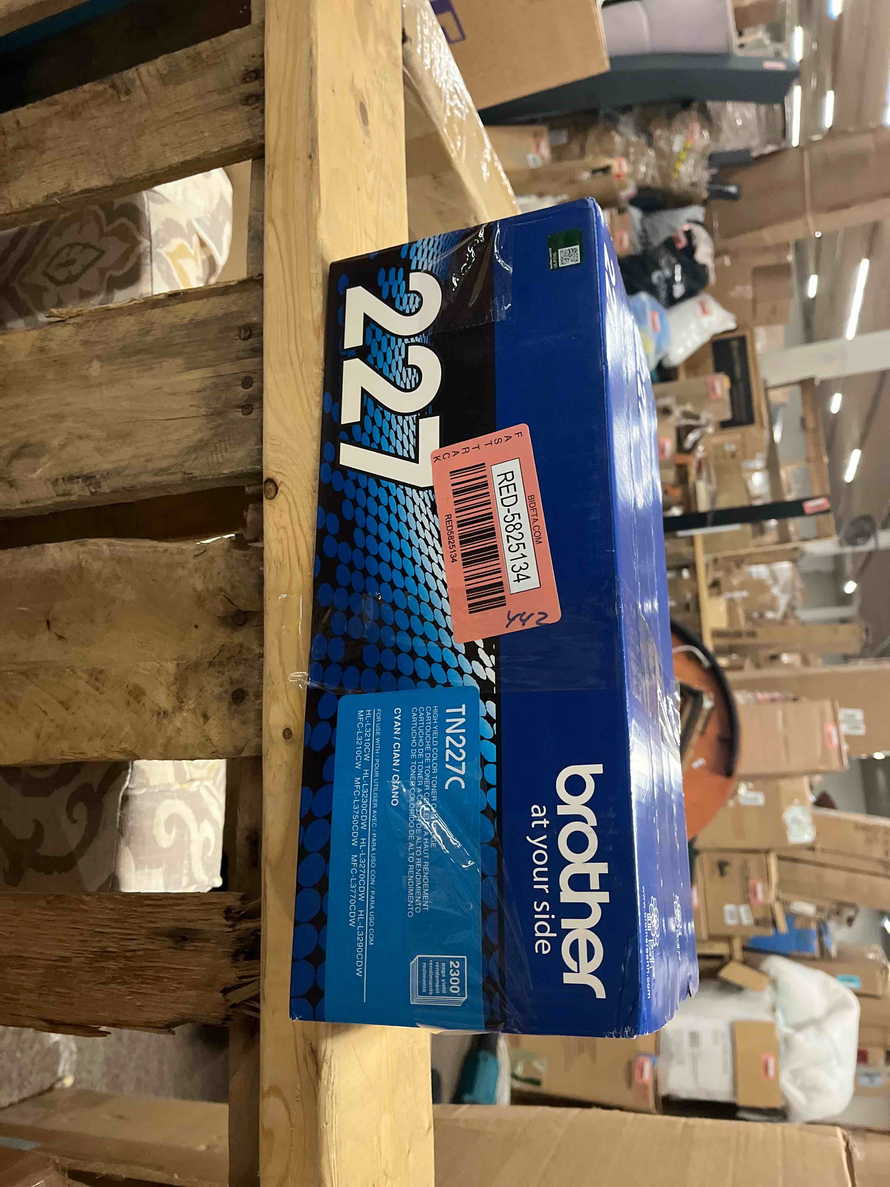 https://s3.amazonaws.com/lotting-images-prod/phillipi/RED5825134_1709353876537.jpeg
