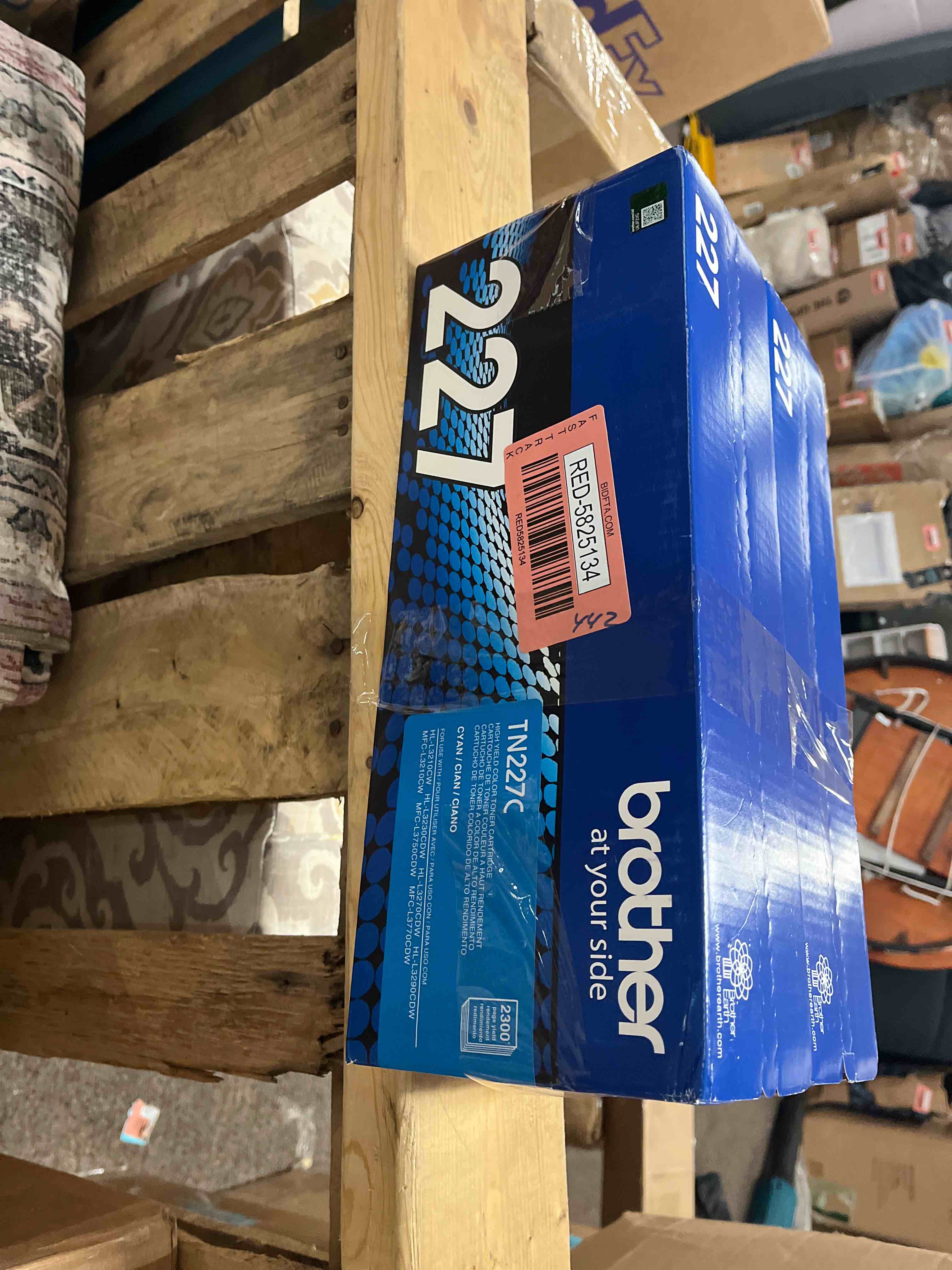 https://s3.amazonaws.com/lotting-images-prod/phillipi/RED5825134_1709353878876.jpeg