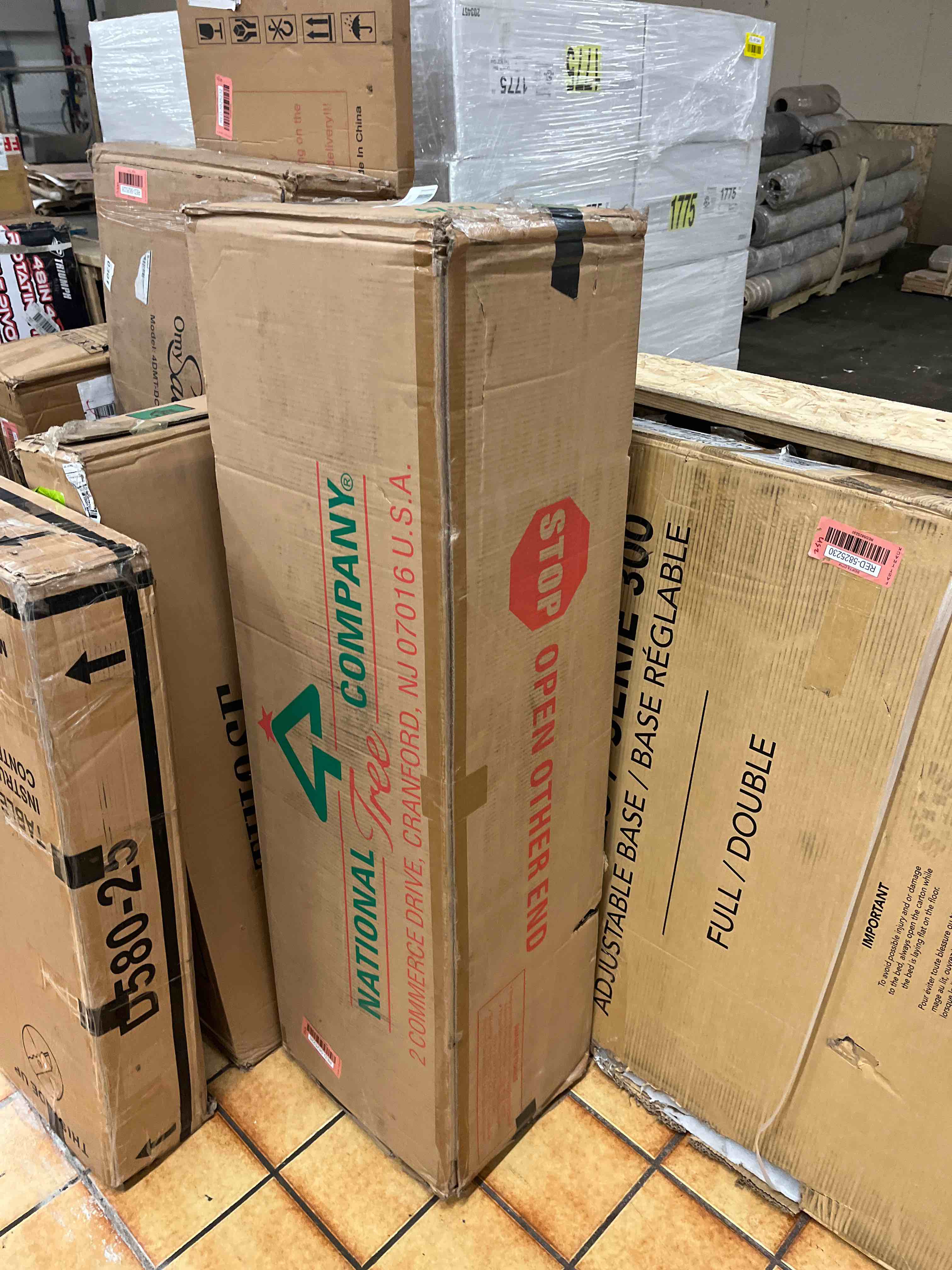 https://s3.amazonaws.com/lotting-images-prod/phillipi/RED5825226_1709617414078.jpeg