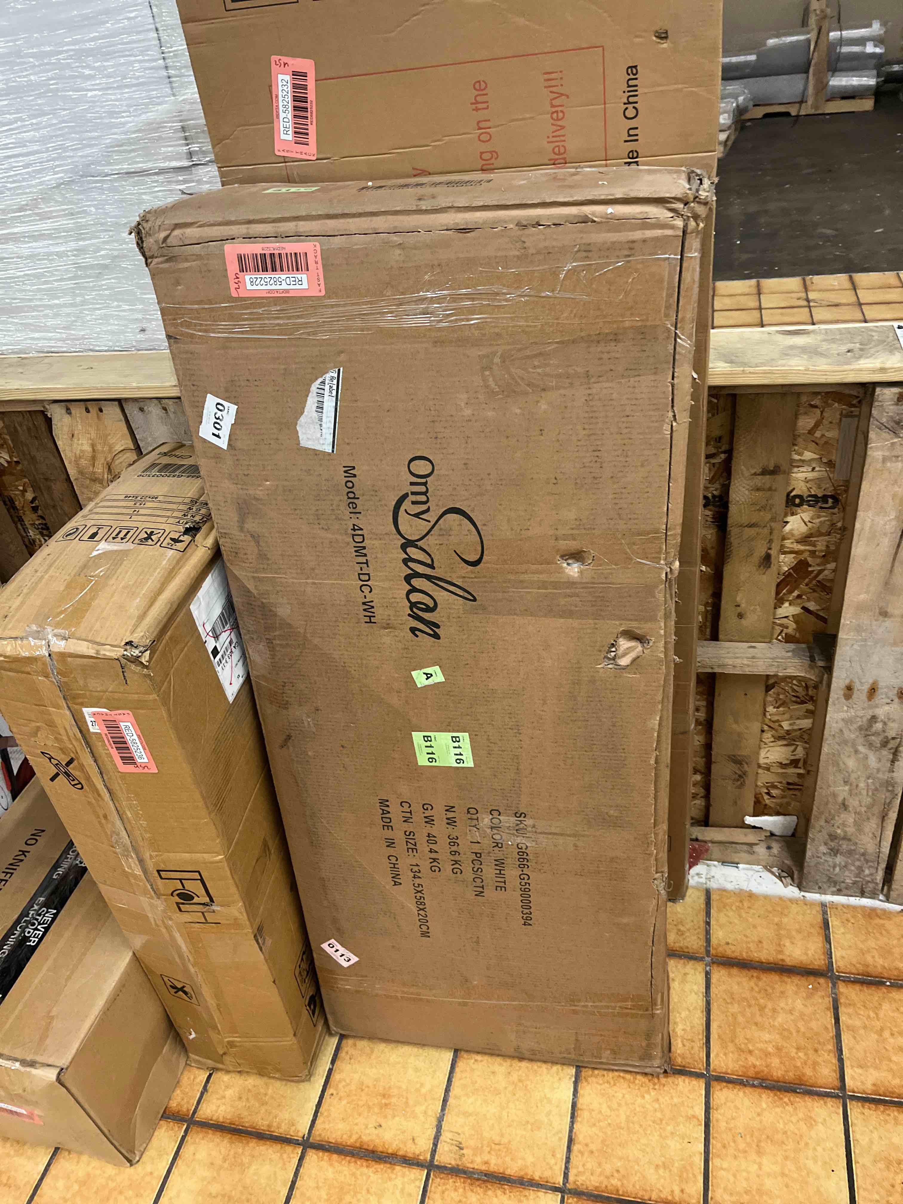 https://s3.amazonaws.com/lotting-images-prod/phillipi/RED5825228_1709616839446.jpeg