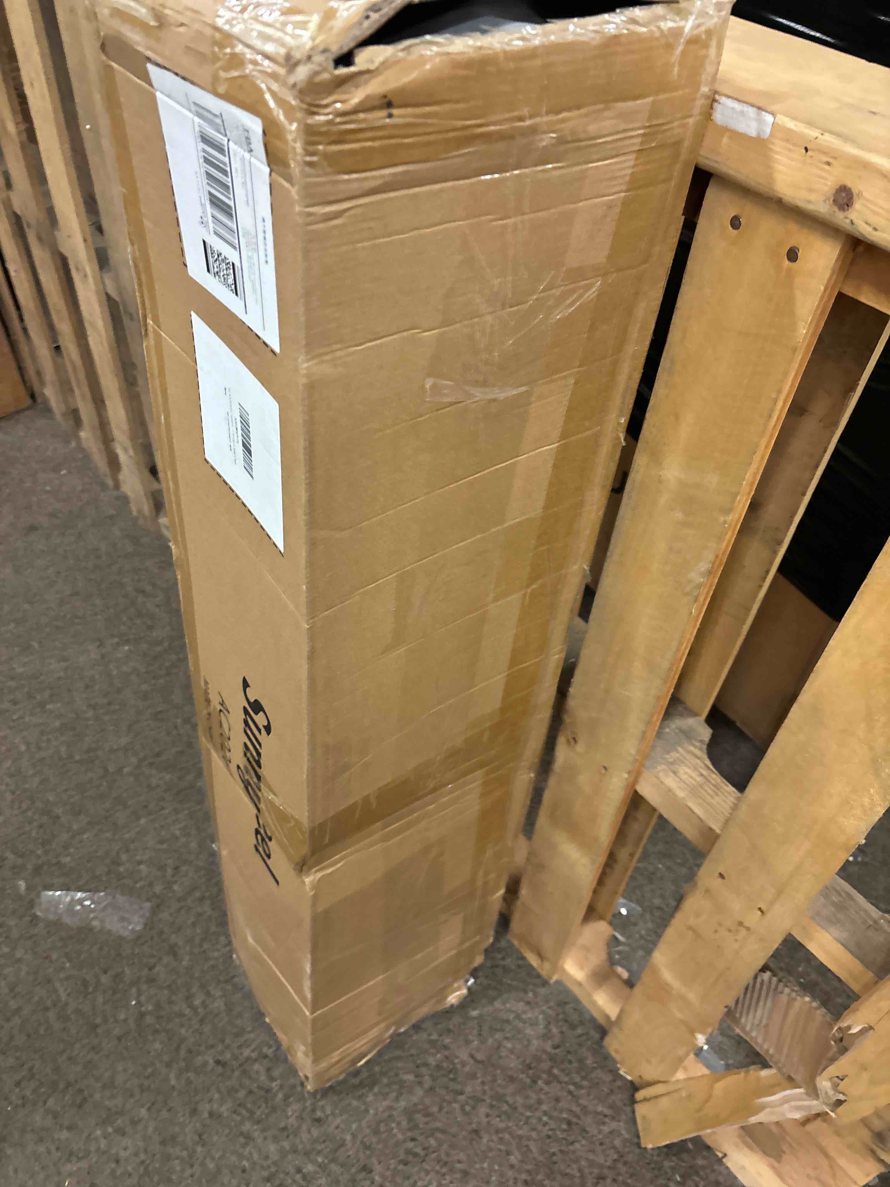 https://s3.amazonaws.com/lotting-images-prod/phillipi/RED5826036_1711498645858.jpeg