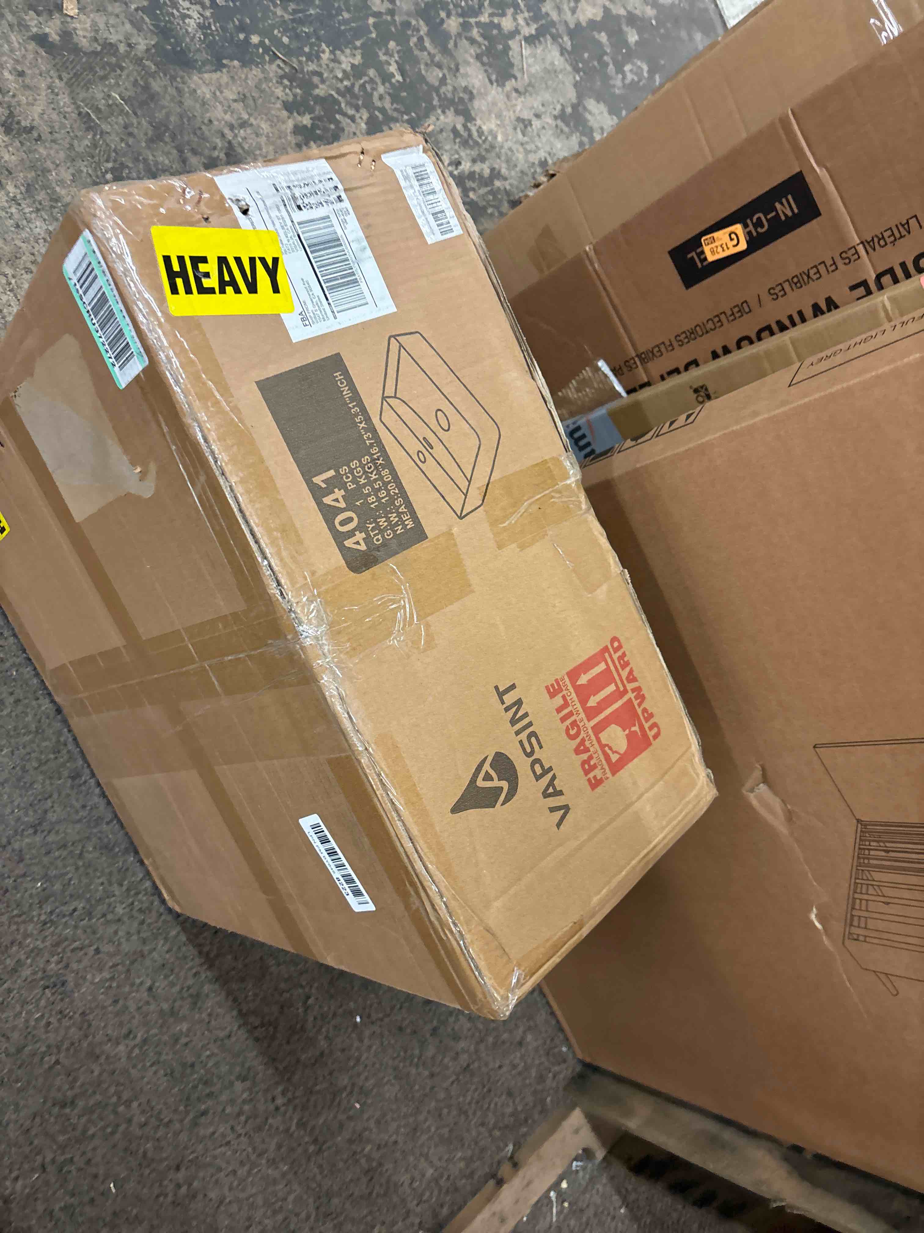 https://s3.amazonaws.com/lotting-images-prod/phillipi/RED5826043_1711498046713.jpeg