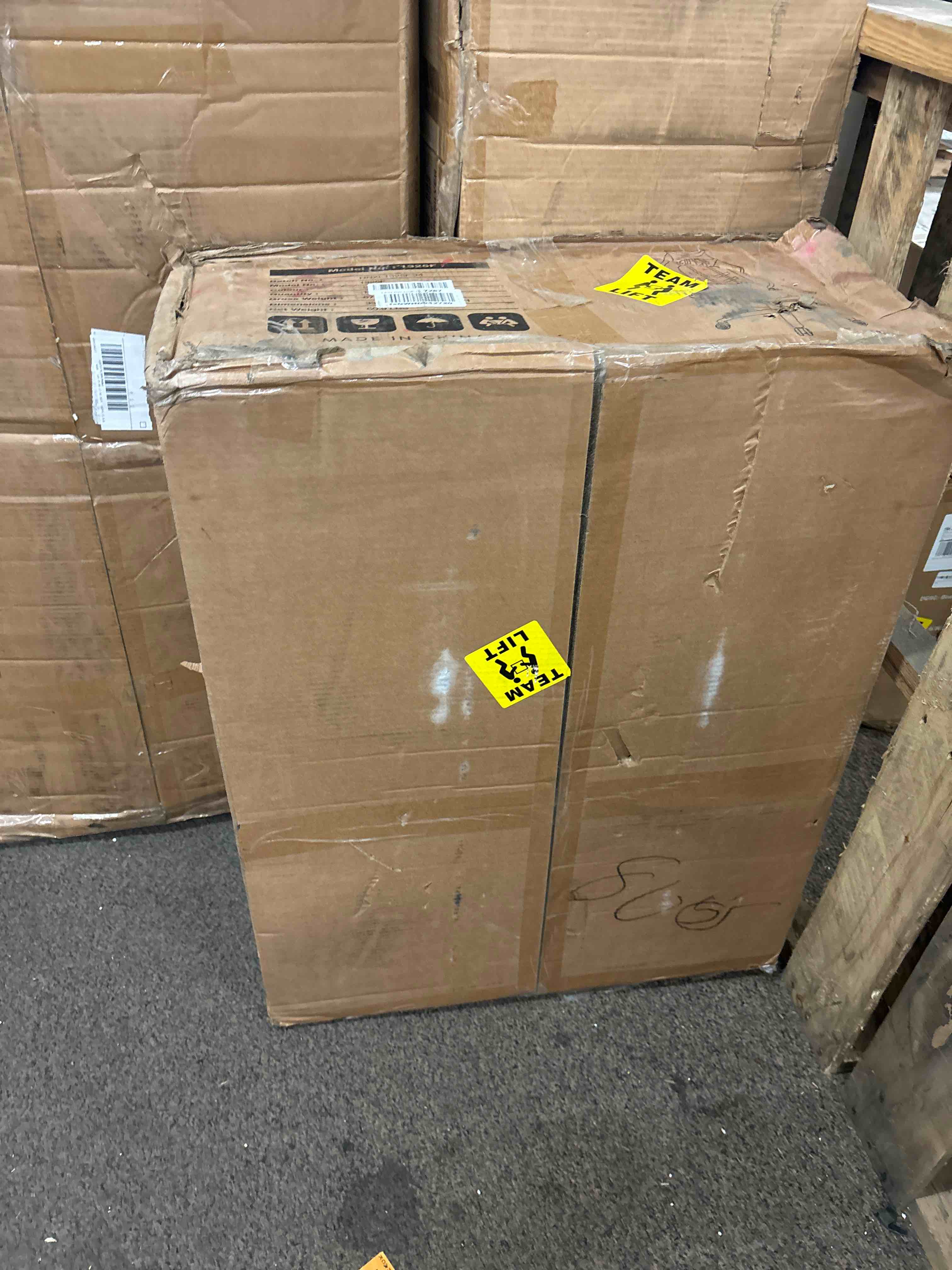 https://s3.amazonaws.com/lotting-images-prod/phillipi/RED5826051_1711496870823.jpeg